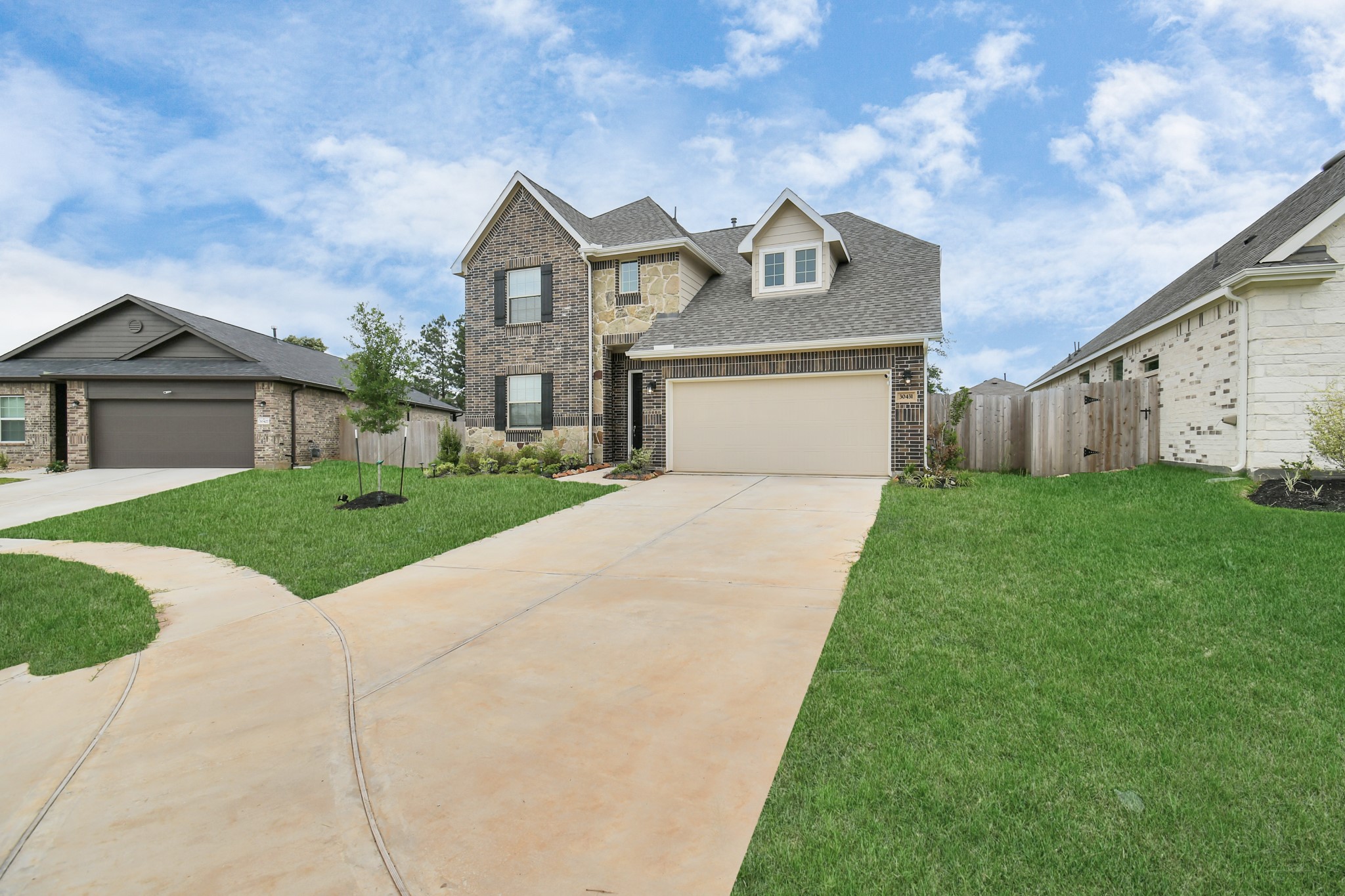 30431 Crystal Stream Lane Property Photo 2