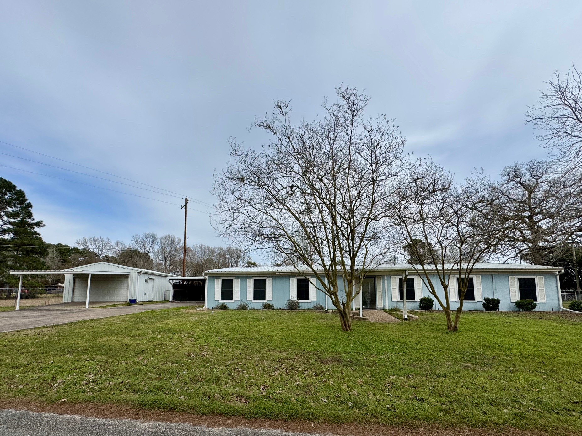 187 Lakewood Drive Property Photo