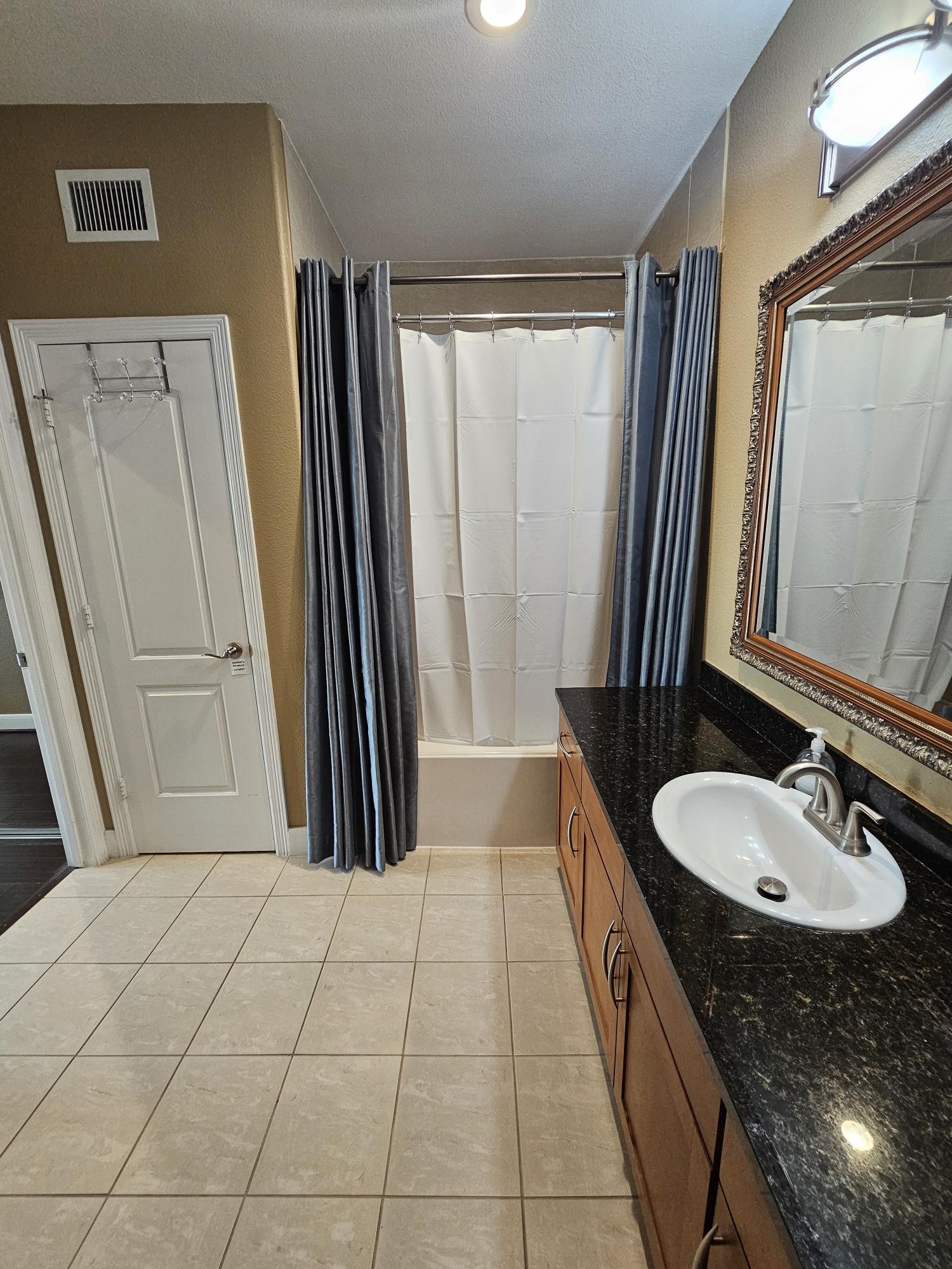 2299 Lone Star Drive 334 Property Photo 18