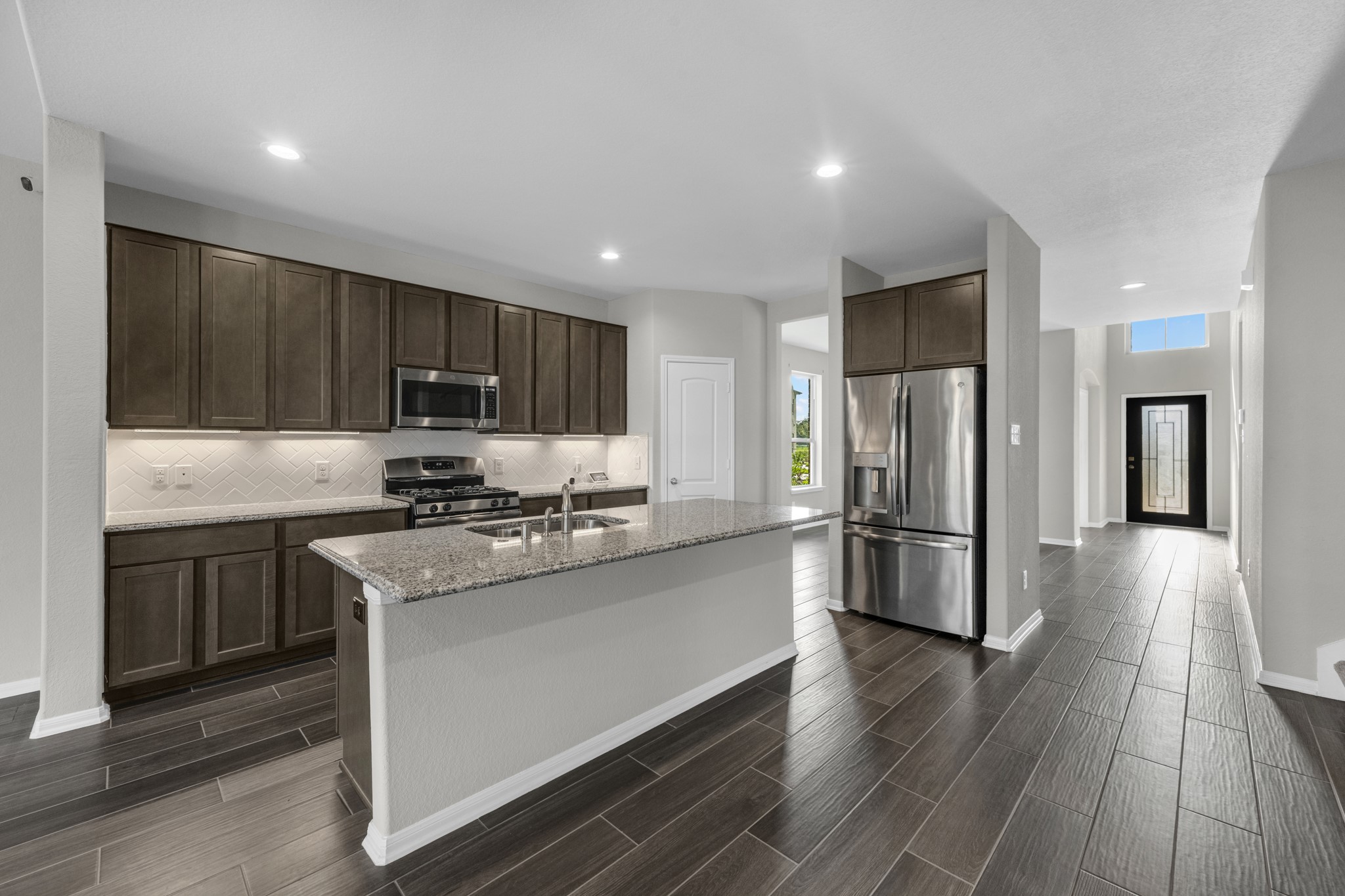8827 Early Morning Way Property Photo 3