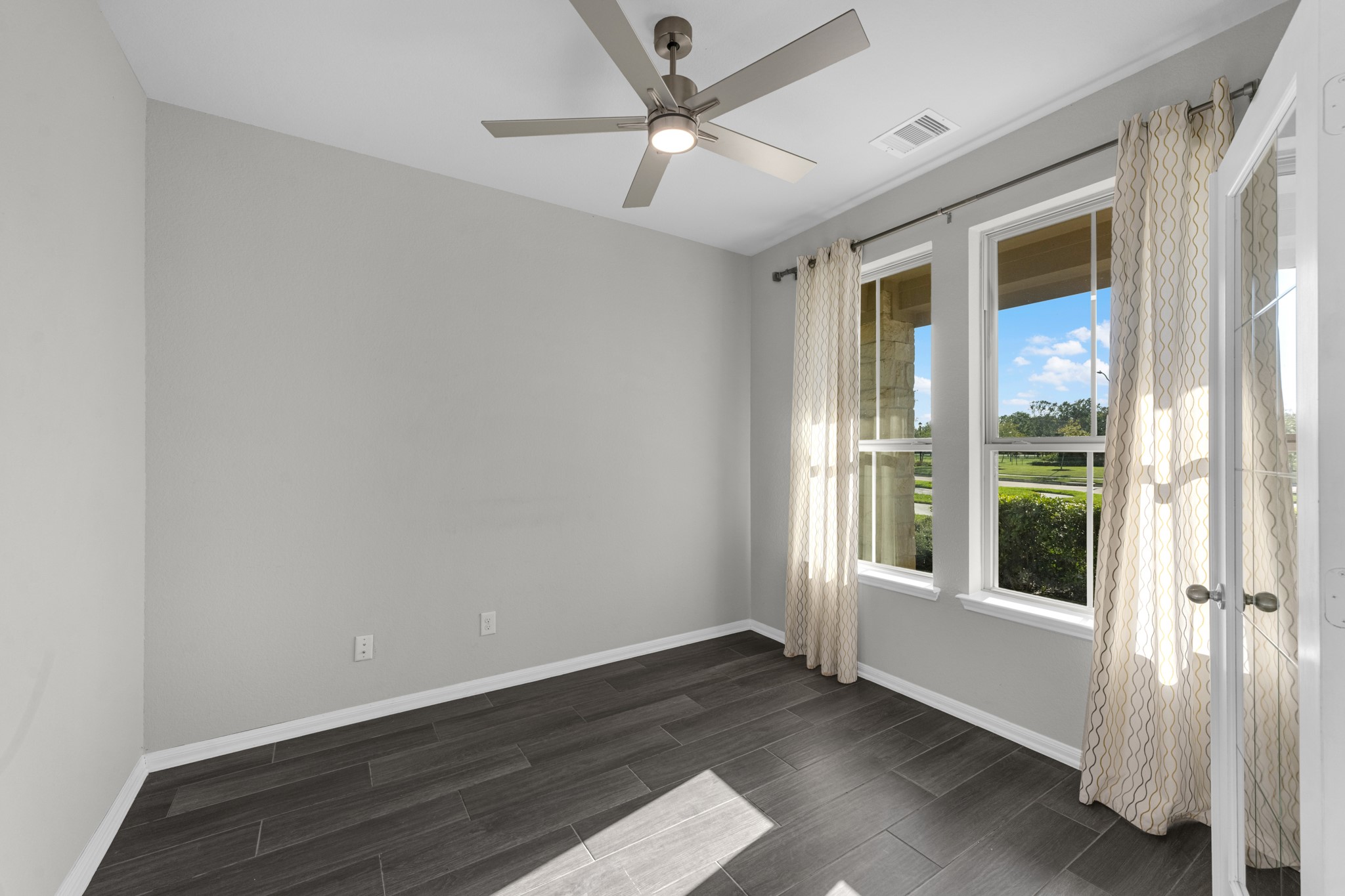 8827 Early Morning Way Property Photo 16