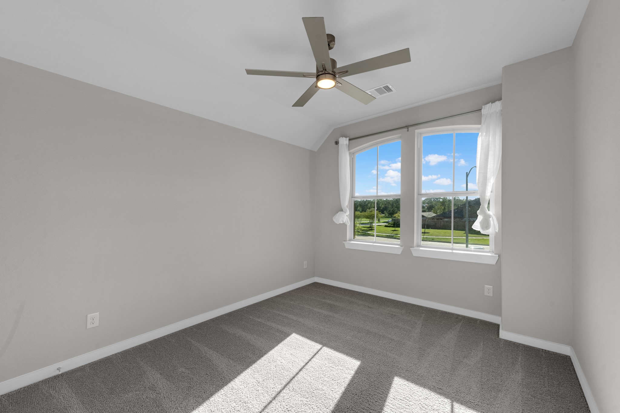 8827 Early Morning Way Property Photo 21