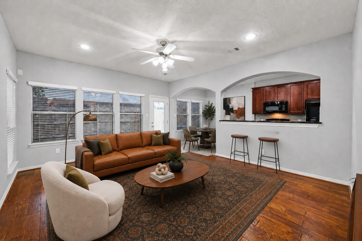 8910 Minola Oaks Drive Property Photo 4