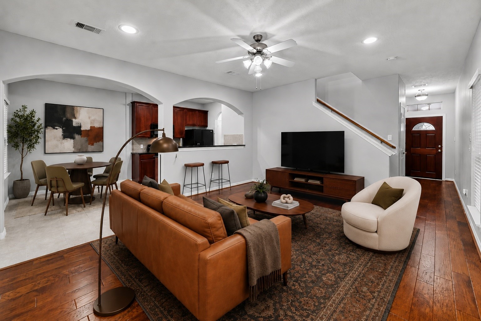 8910 Minola Oaks Drive Property Photo 6