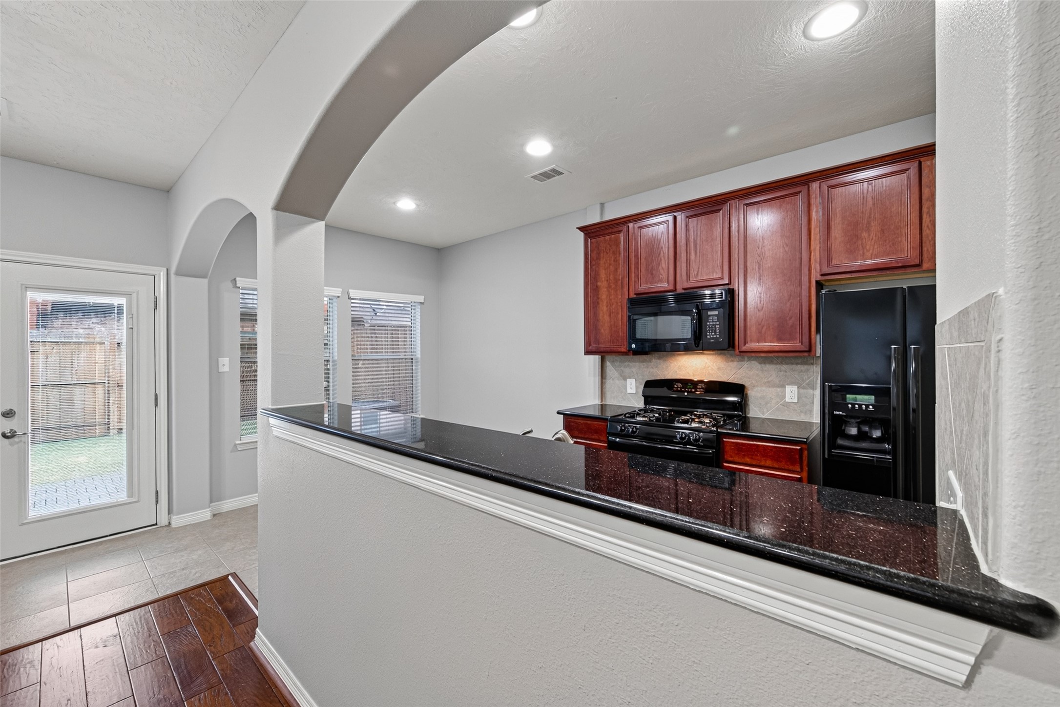 8910 Minola Oaks Drive Property Photo 8