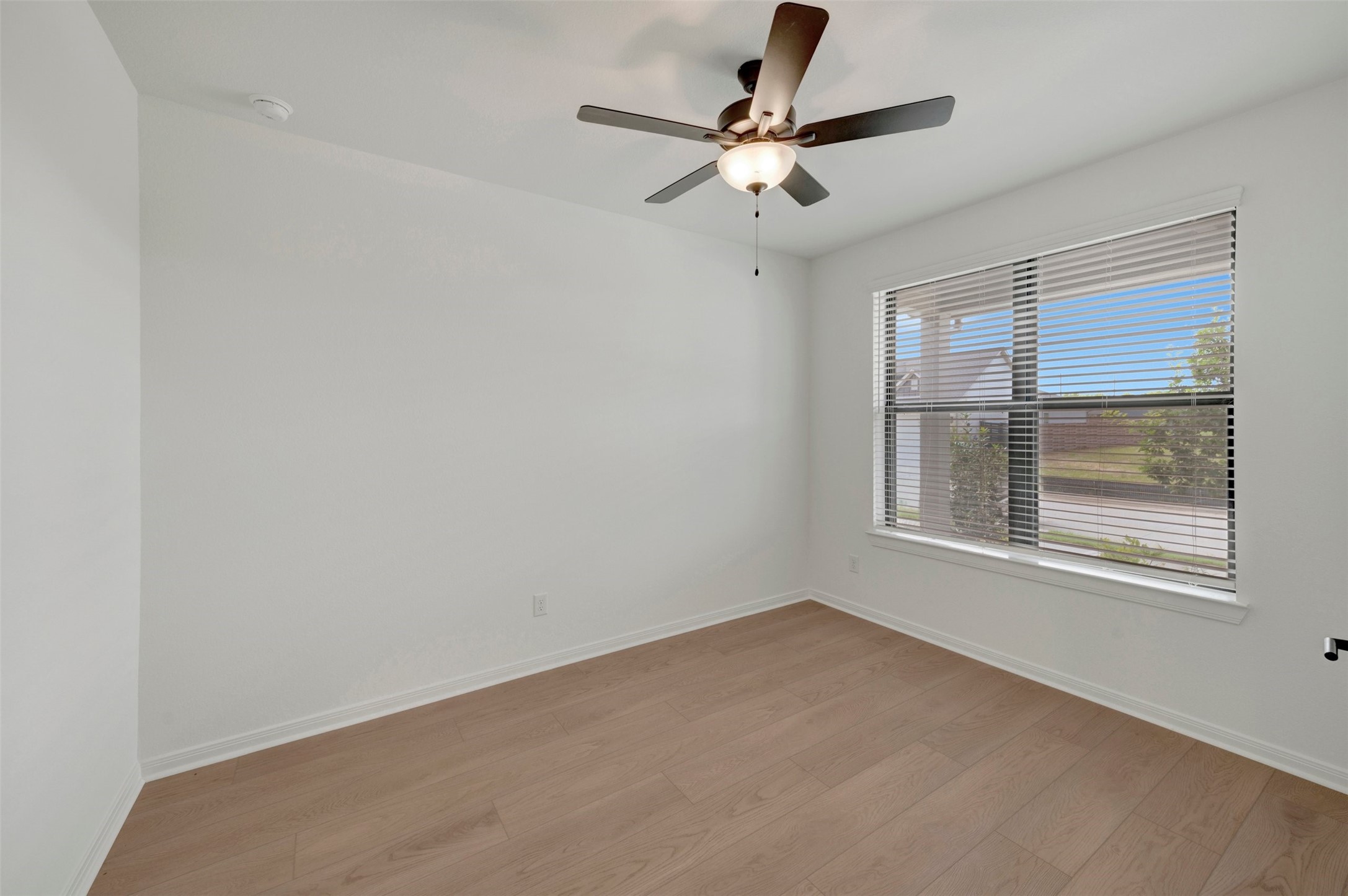 4618 Compass Avenue Property Photo 15
