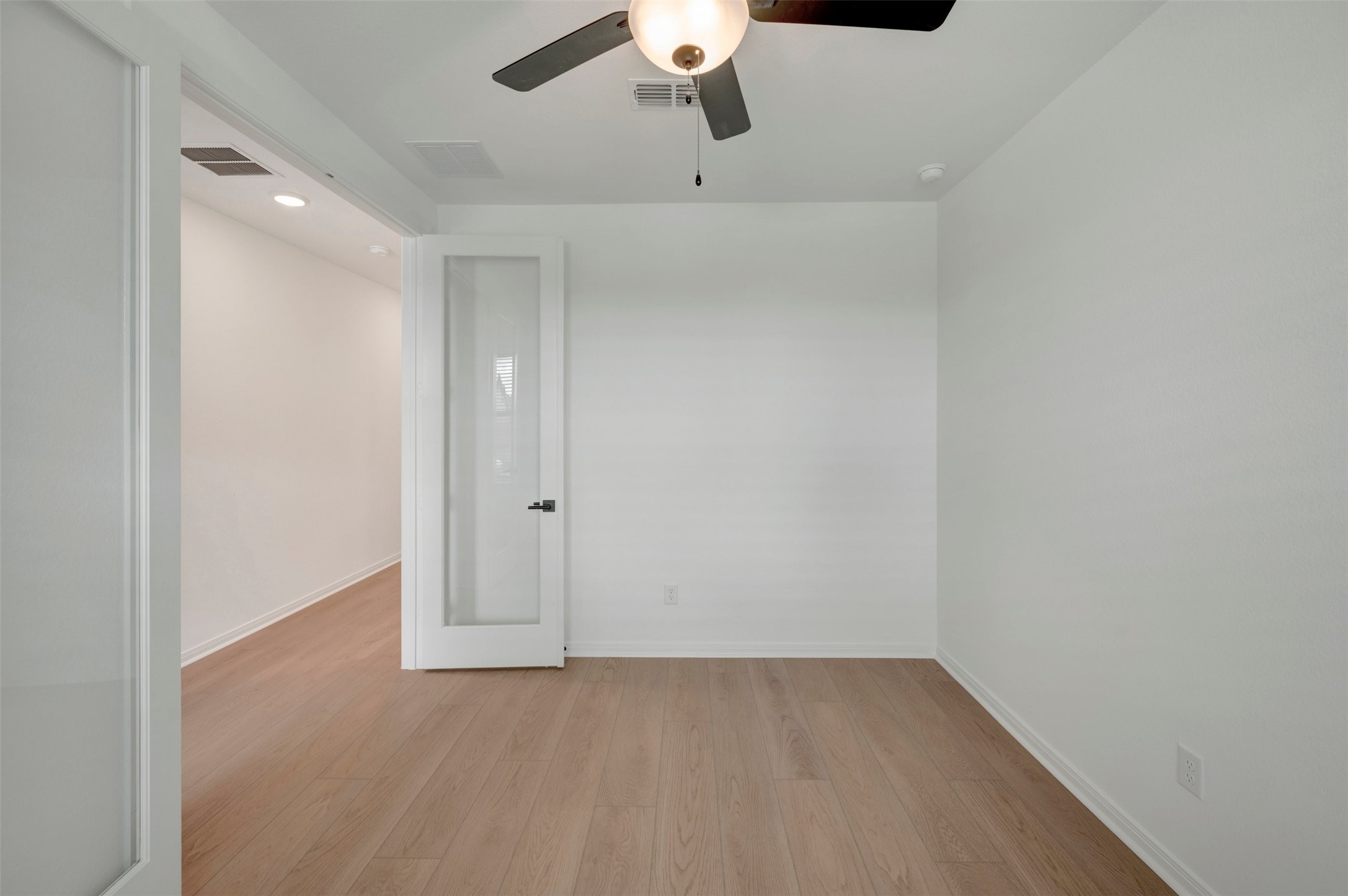 4618 Compass Avenue Property Photo 16