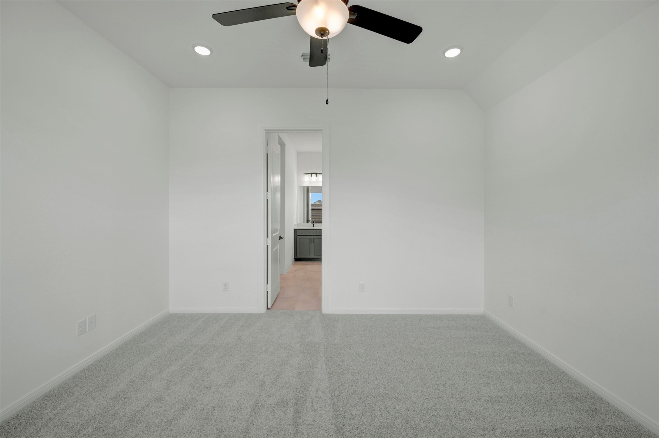 4618 Compass Avenue Property Photo 32