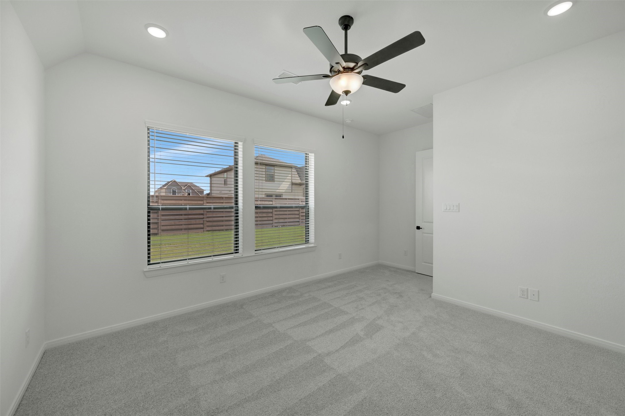 4618 Compass Avenue Property Photo 33