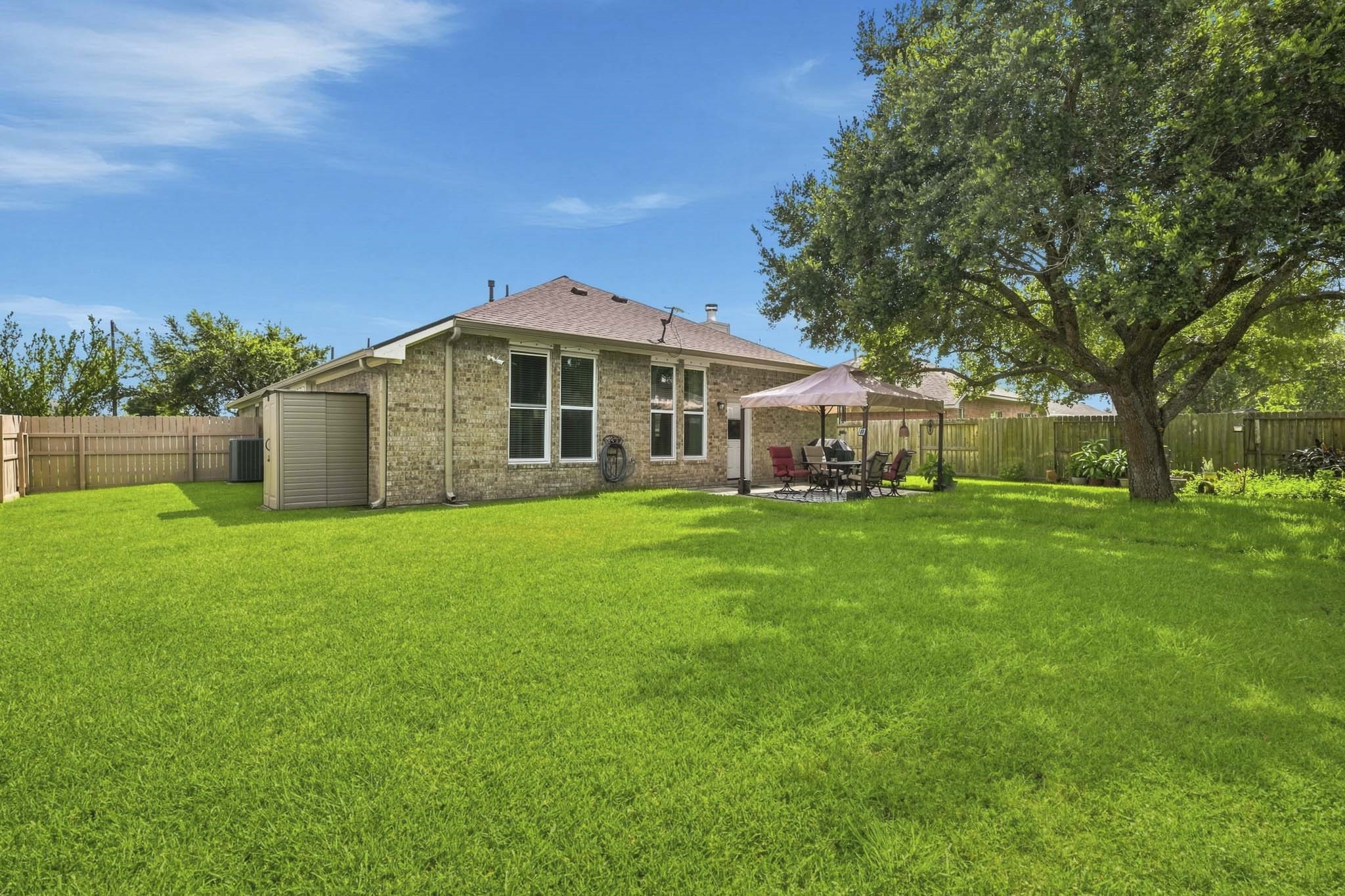 3204 Meadow Bay Lane Property Photo 5
