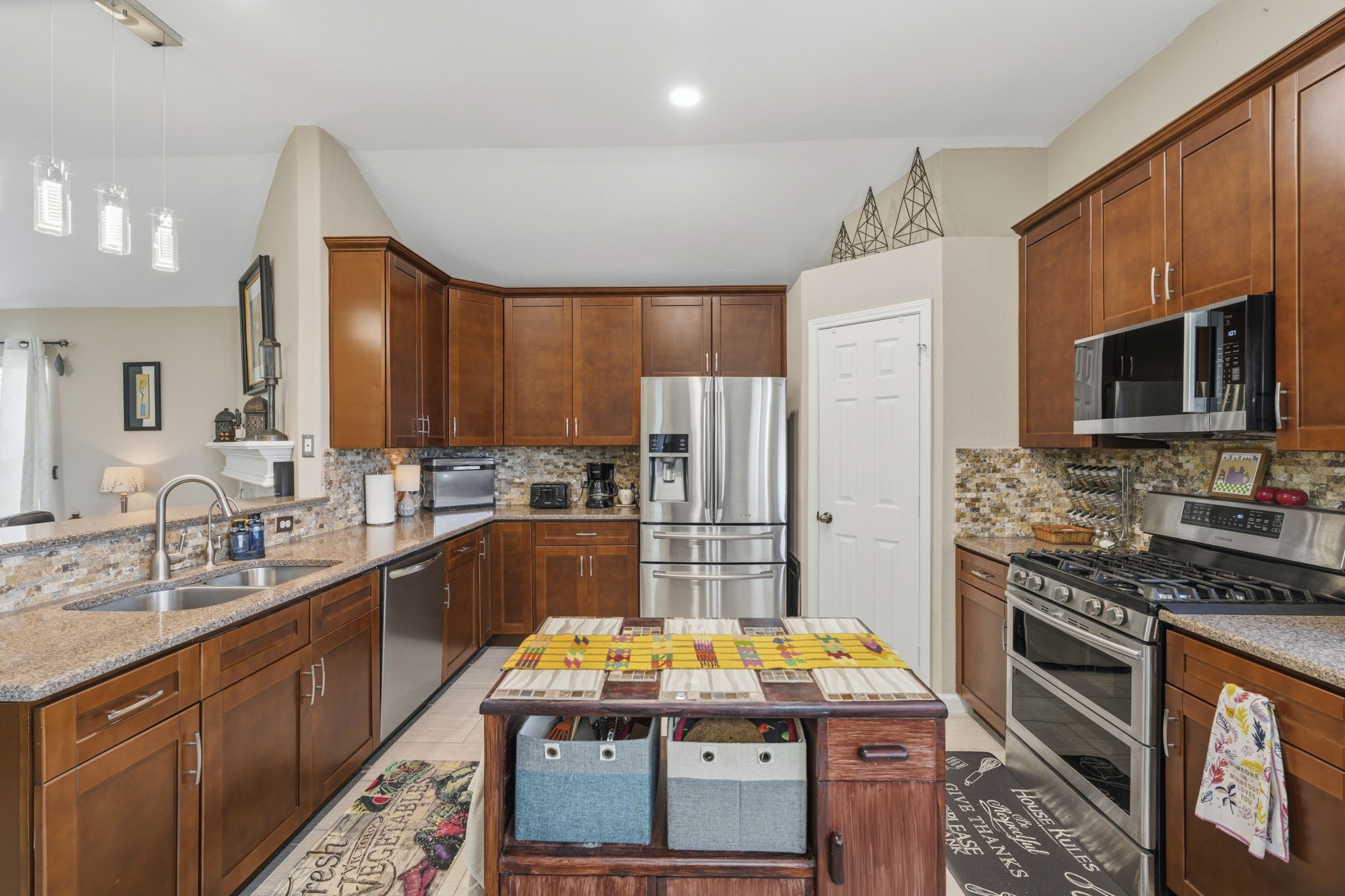 3204 Meadow Bay Lane Property Photo 12