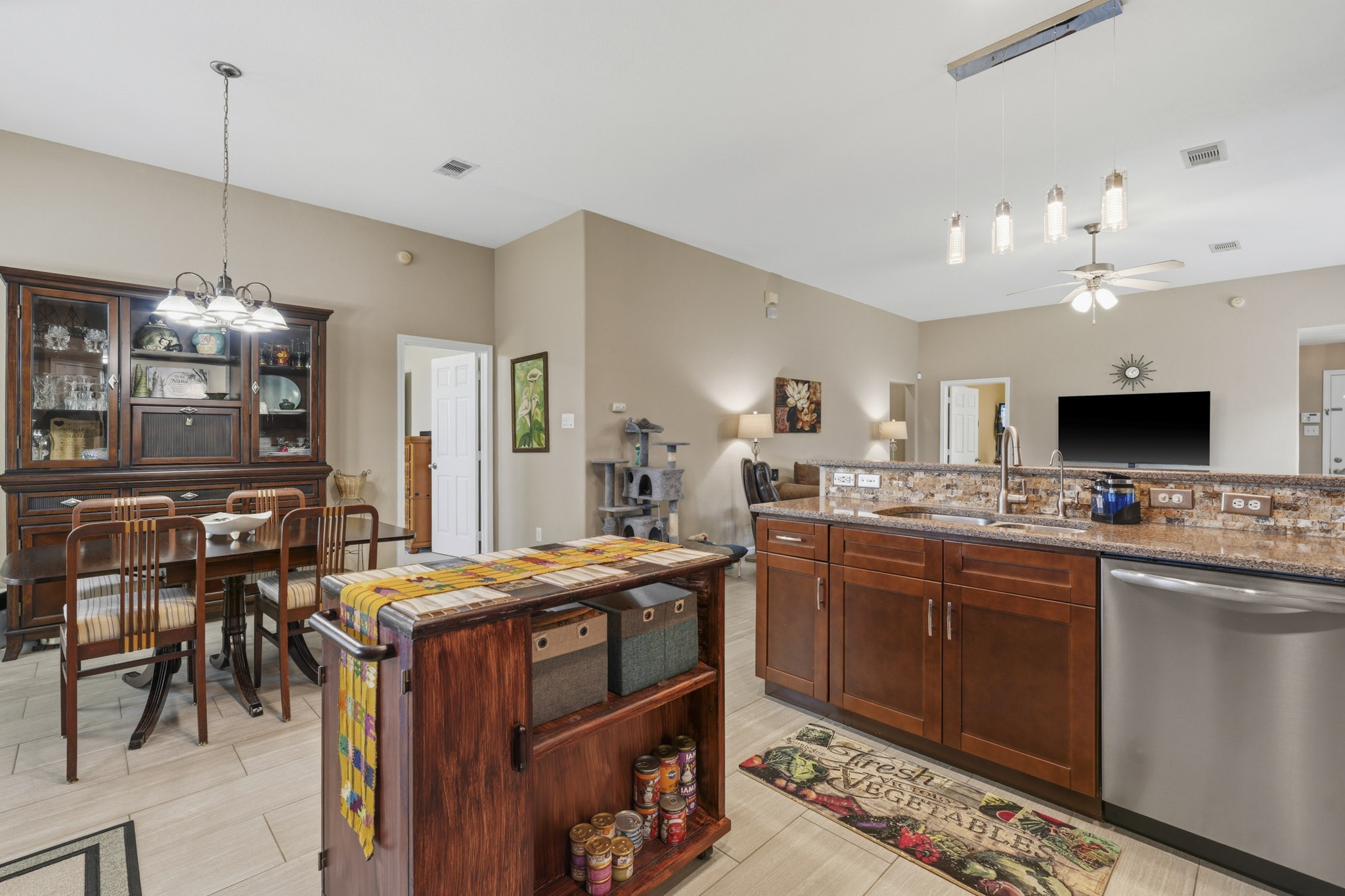 3204 Meadow Bay Lane Property Photo 13