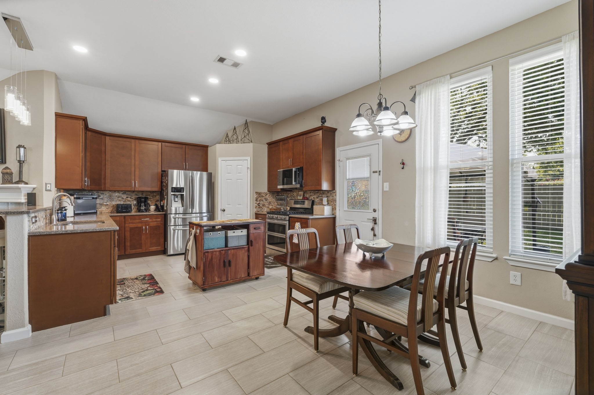 3204 Meadow Bay Lane Property Photo 16