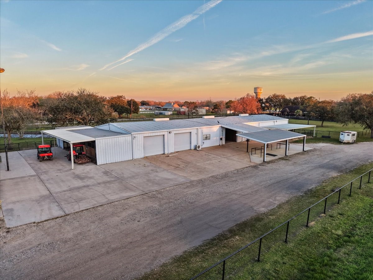 10431 N P Street Property Photo 16