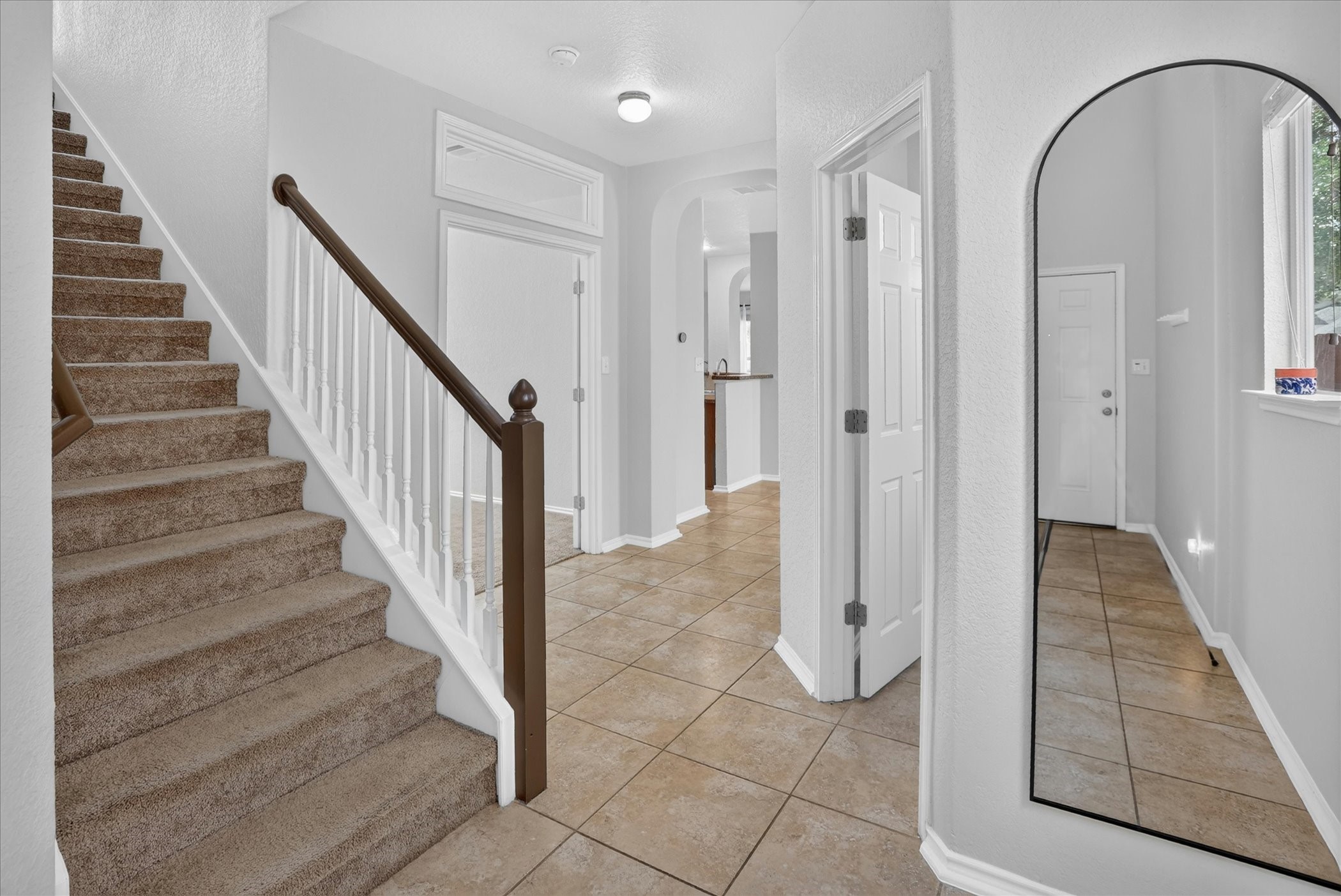 6913 Abbey Falls Property Photo 5