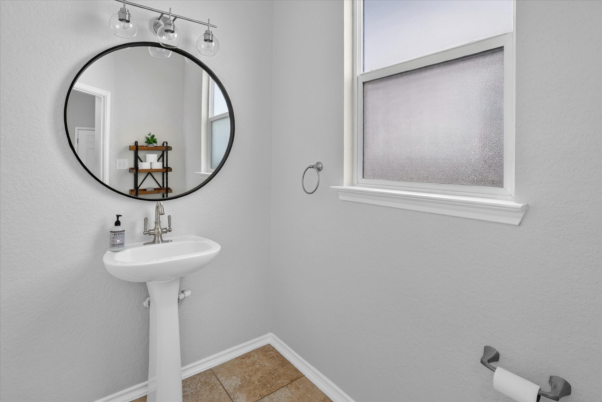 6913 Abbey Falls Property Photo 6