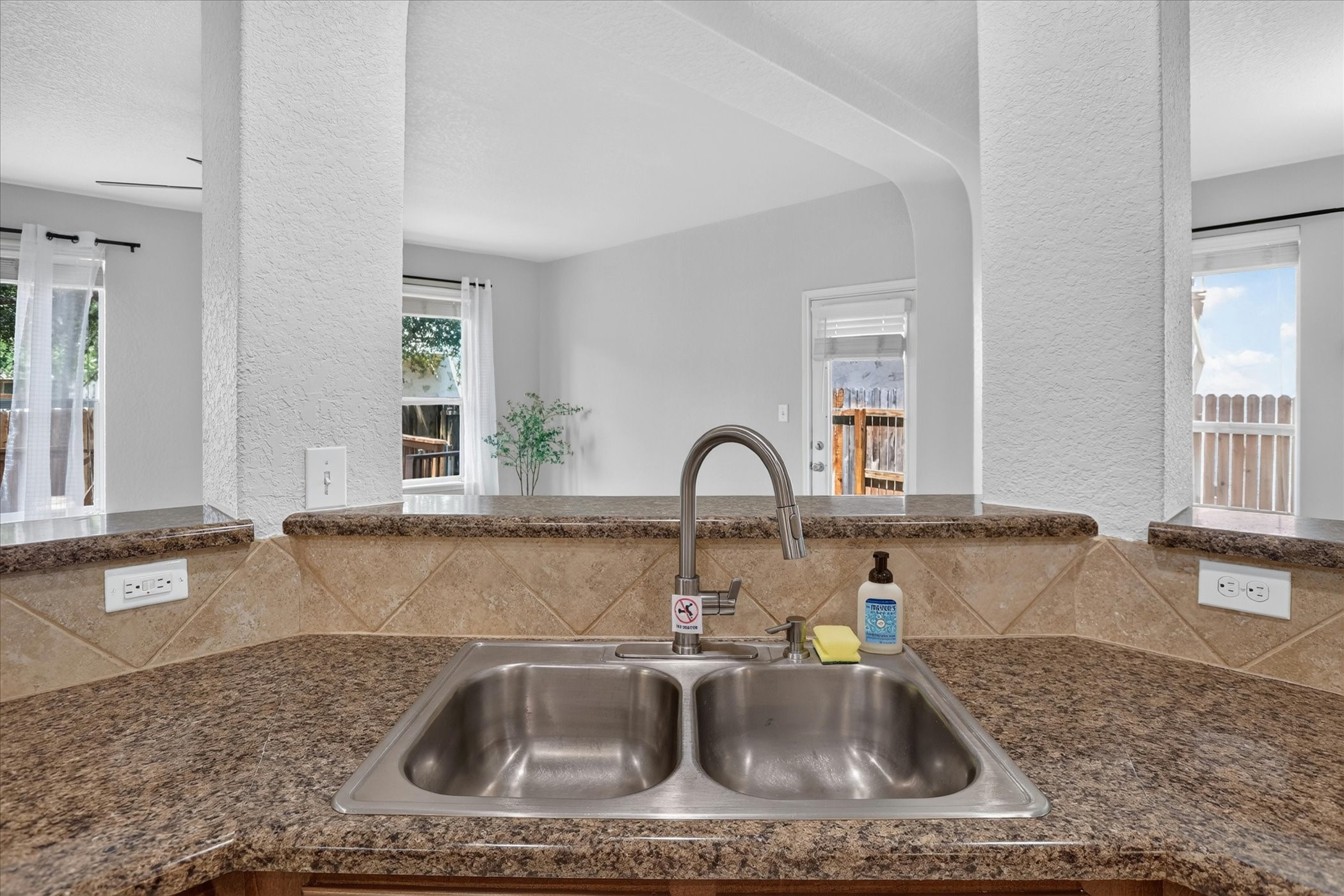 6913 Abbey Falls Property Photo 13