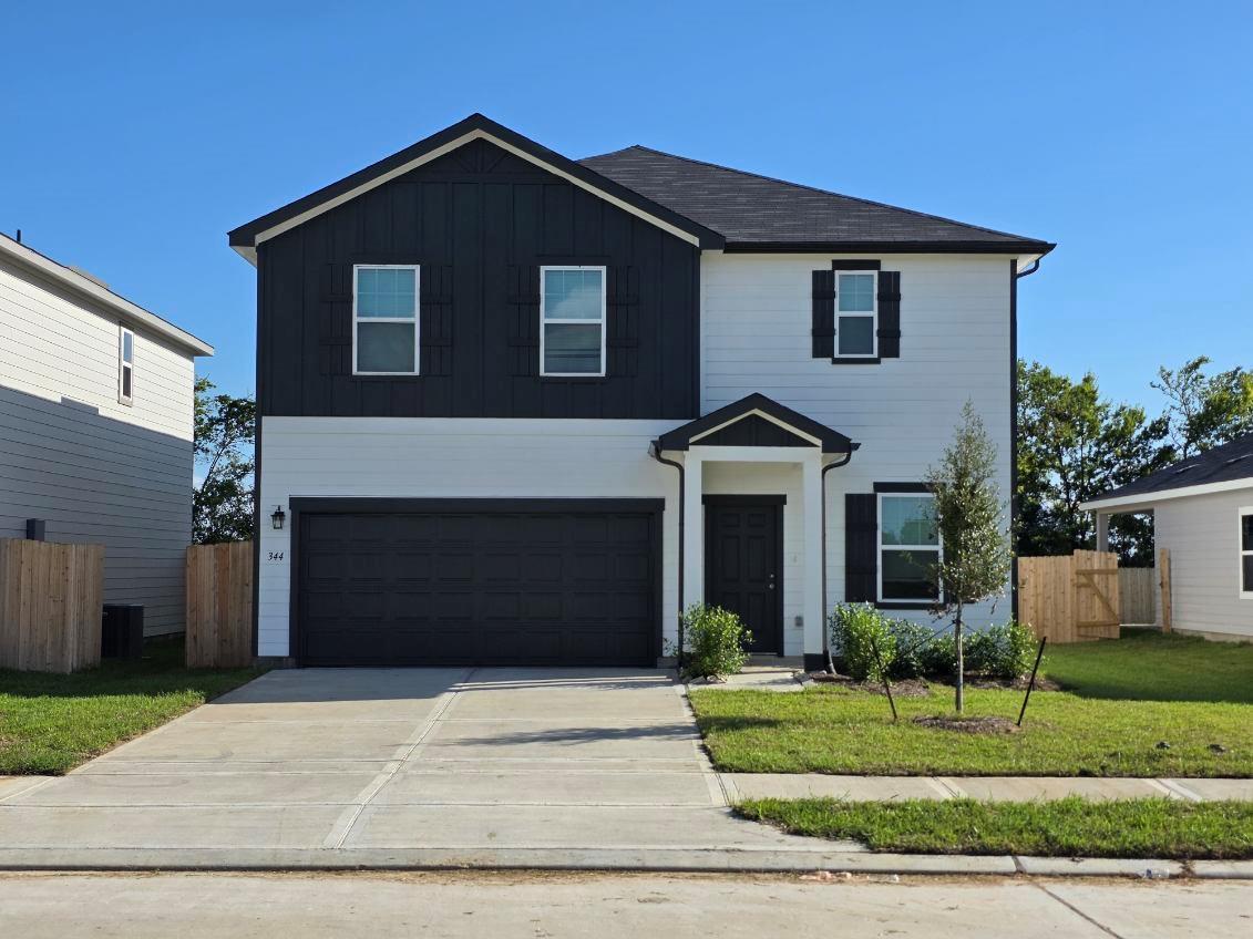 344 Stone Crossing Drive, Liberty Tx 77575 Property Photo 1