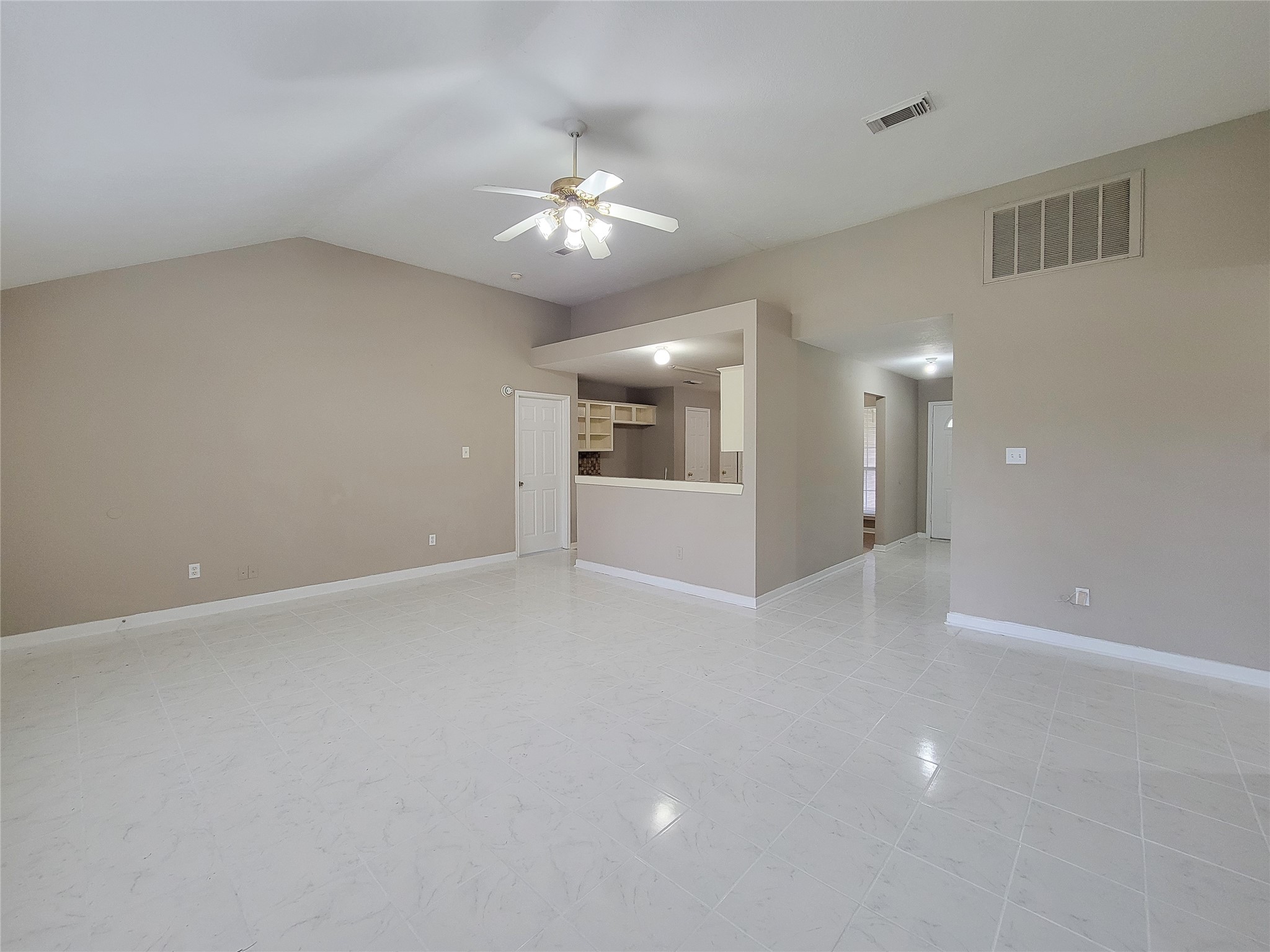 5322 Rivergate Drive Property Photo 7