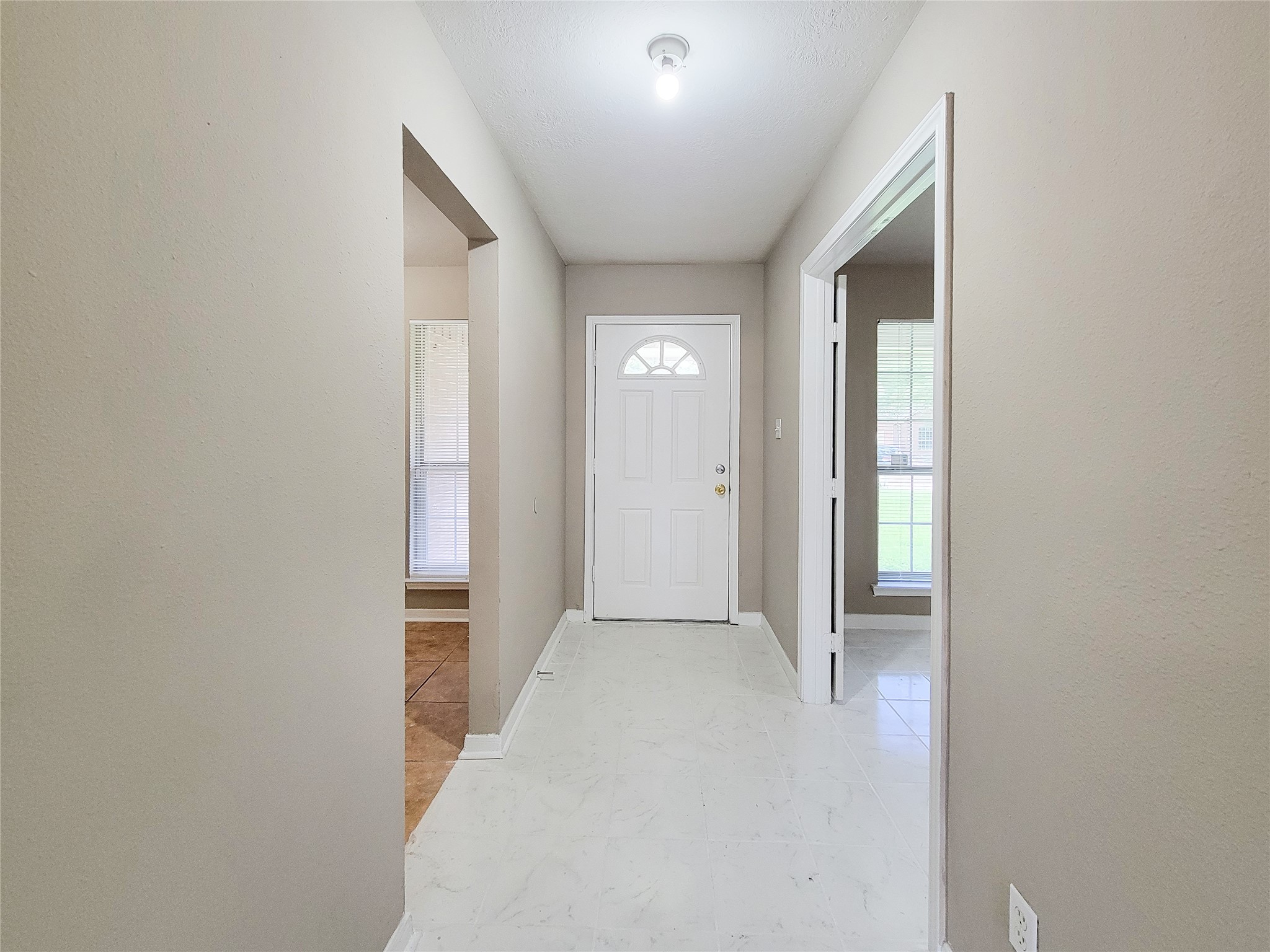 5322 Rivergate Drive Property Photo 12