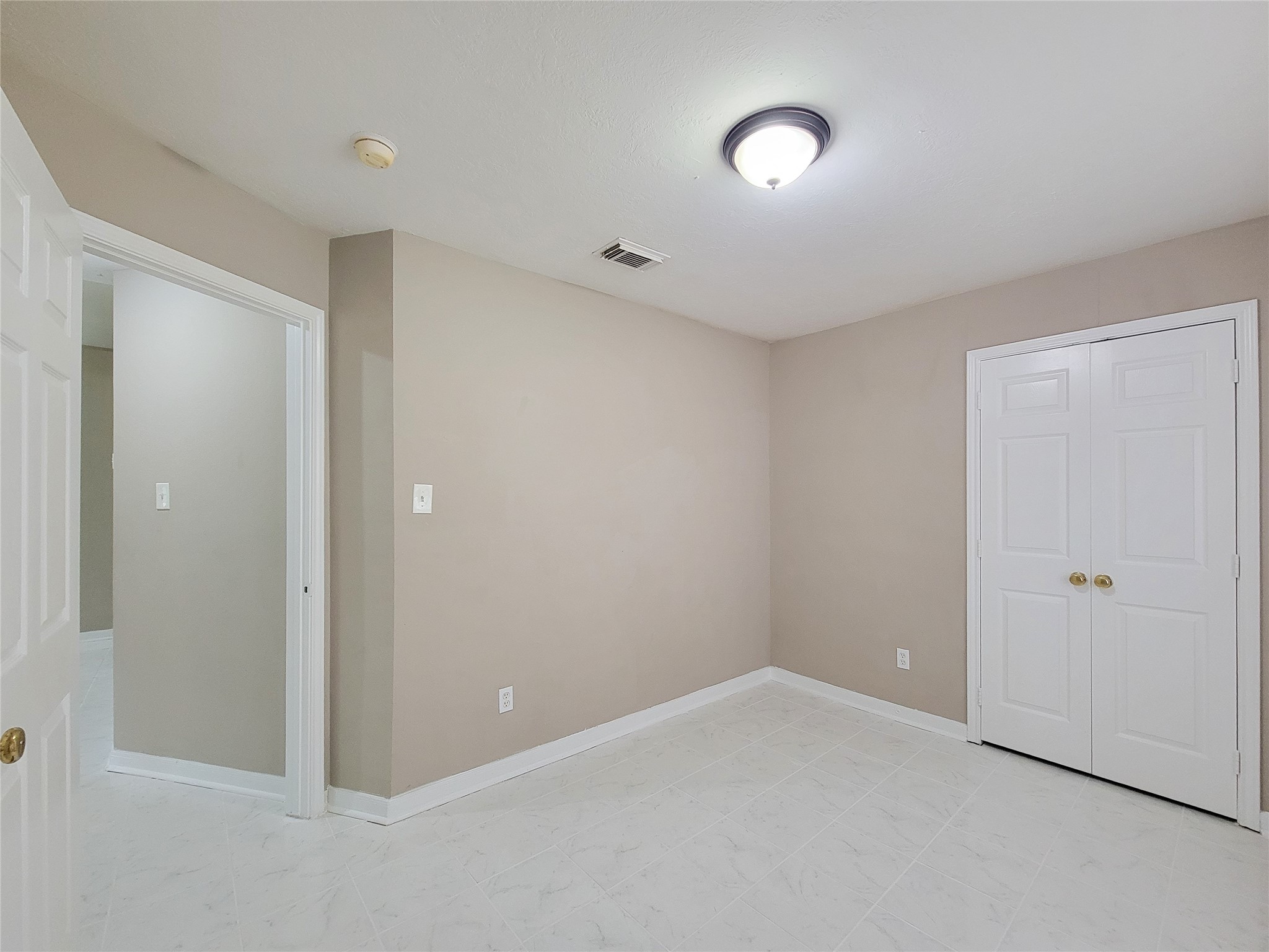 5322 Rivergate Drive Property Photo 18