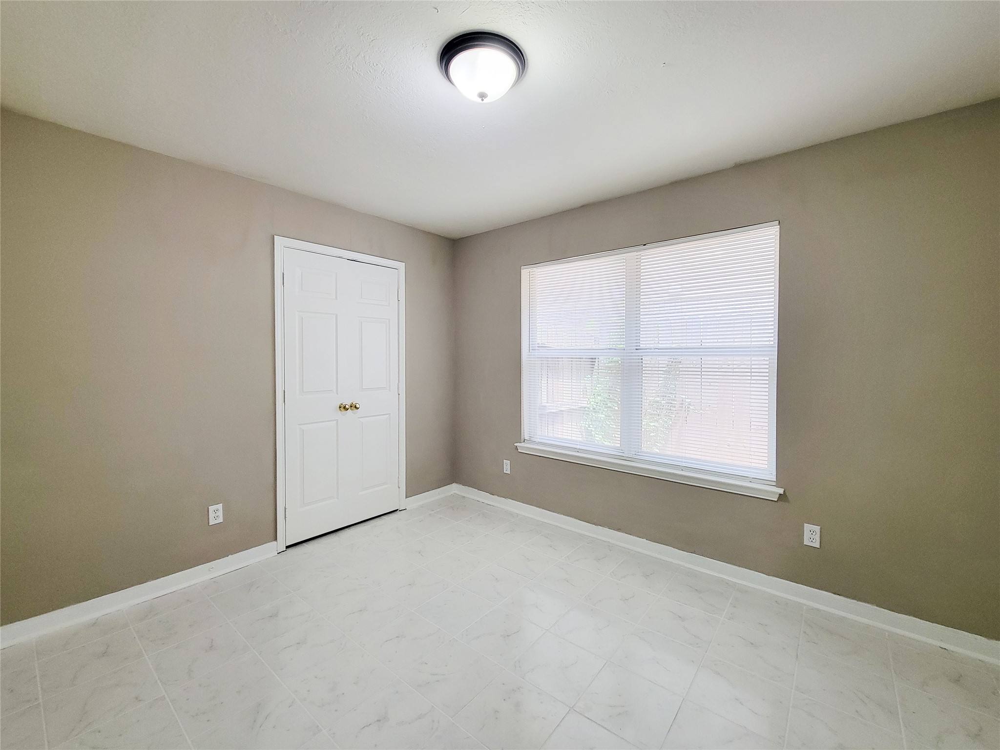 5322 Rivergate Drive Property Photo 19