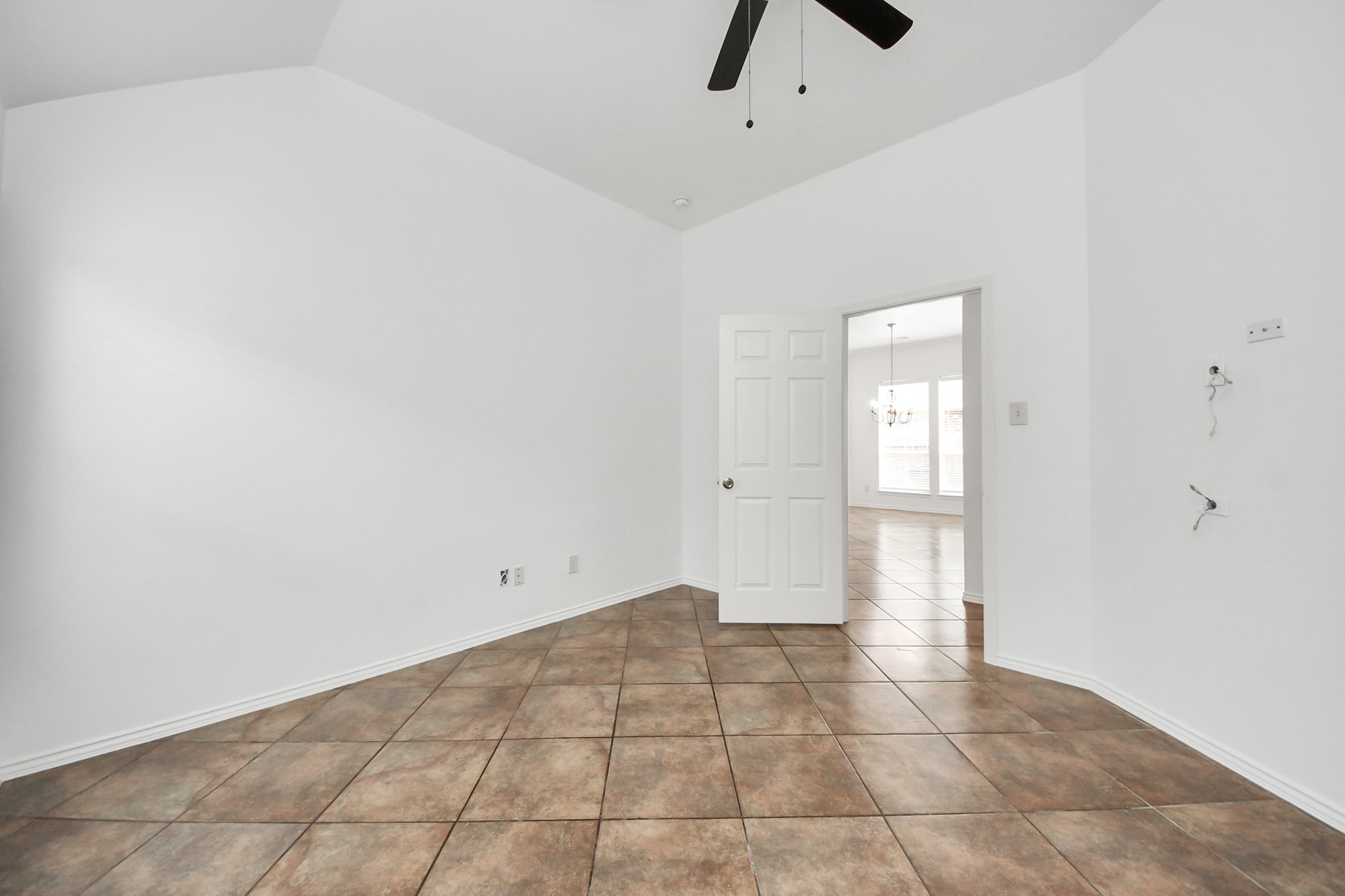 15 Palm Desert Drive Property Photo 23
