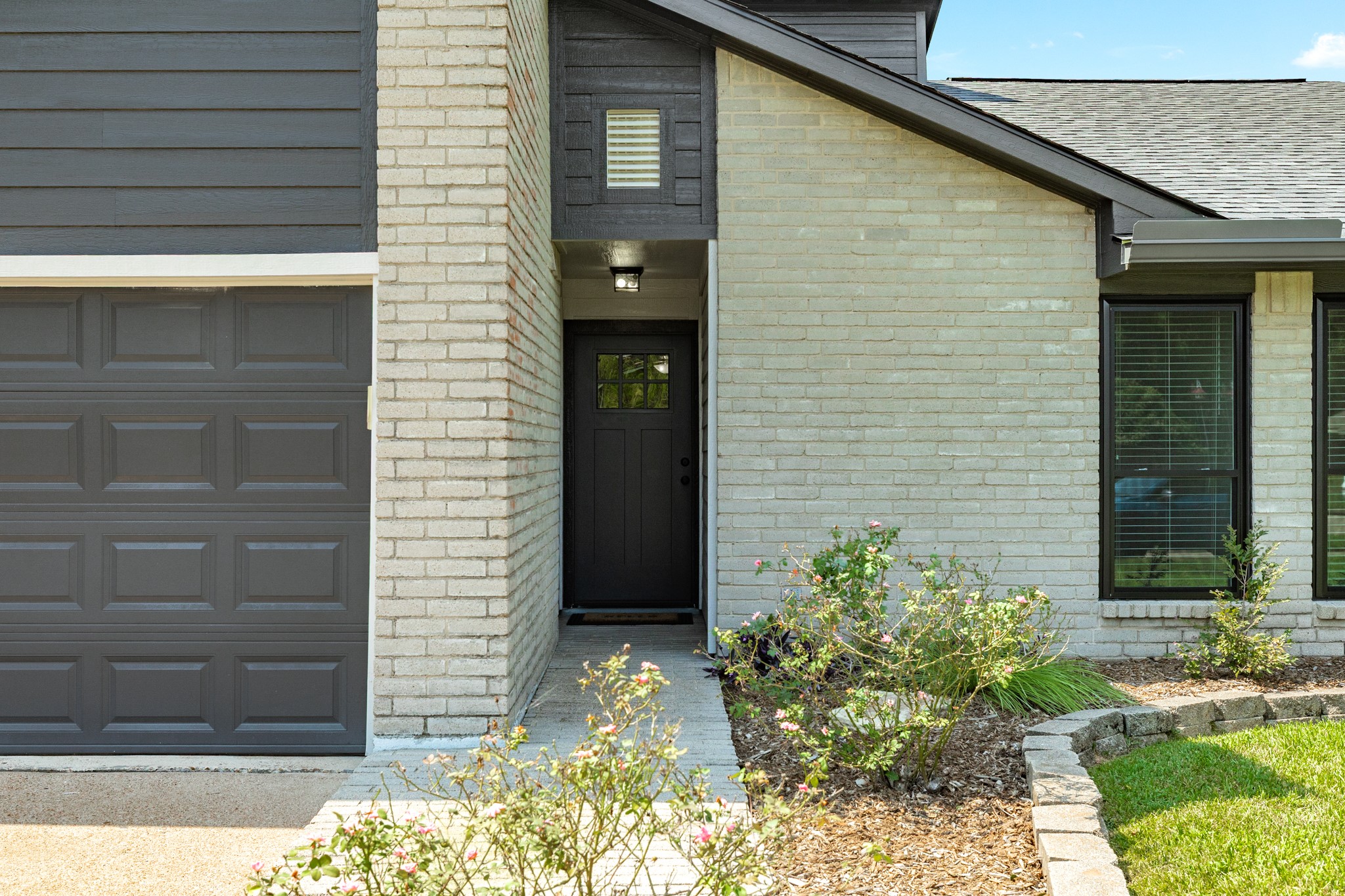 9 Sarita Court Property Photo 4