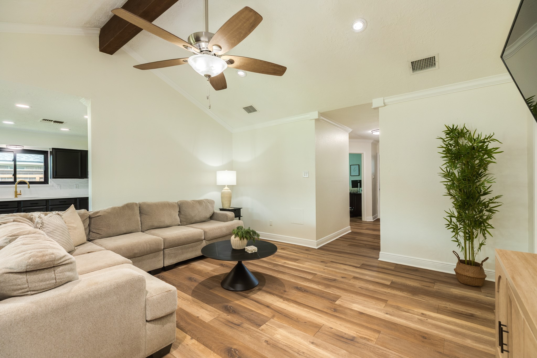 9 Sarita Court Property Photo 7