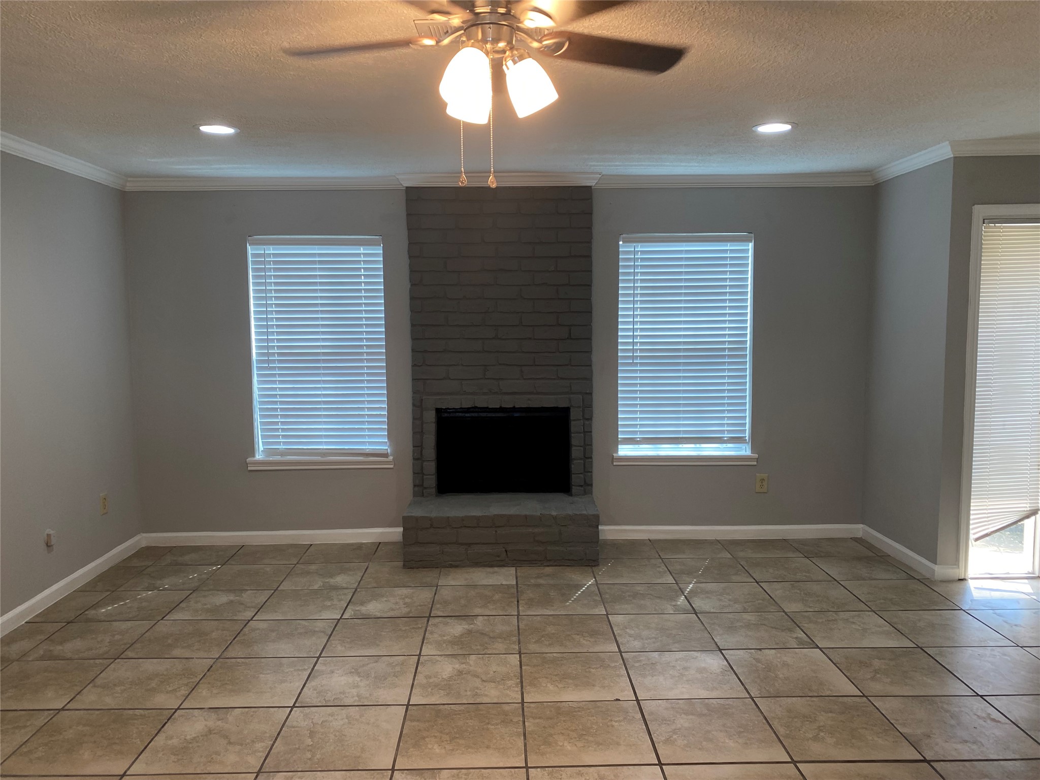 10946 Bexley Drive 946 Property Photo 6