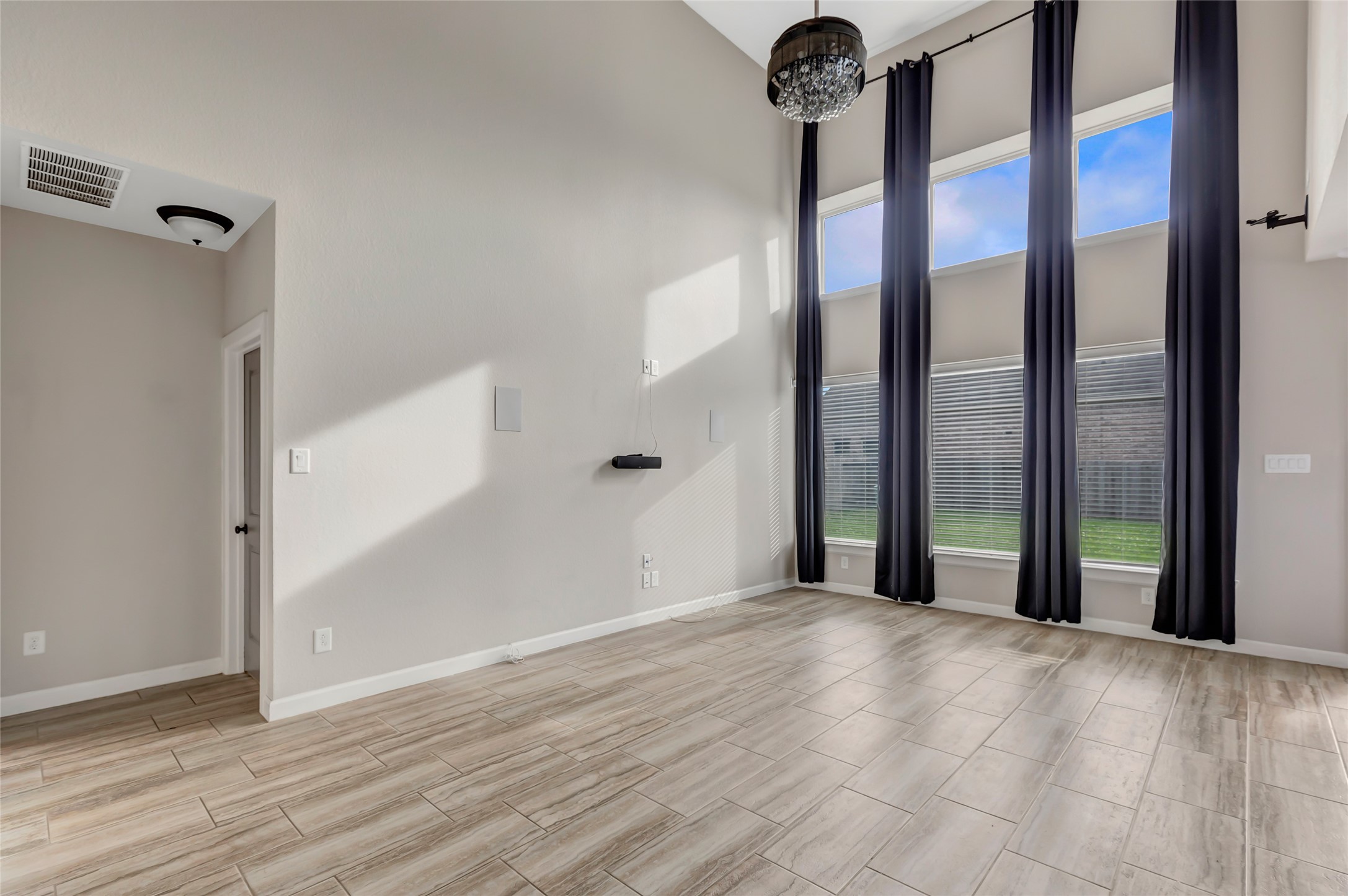 18027 Salt Meadow Lane Property Photo 17