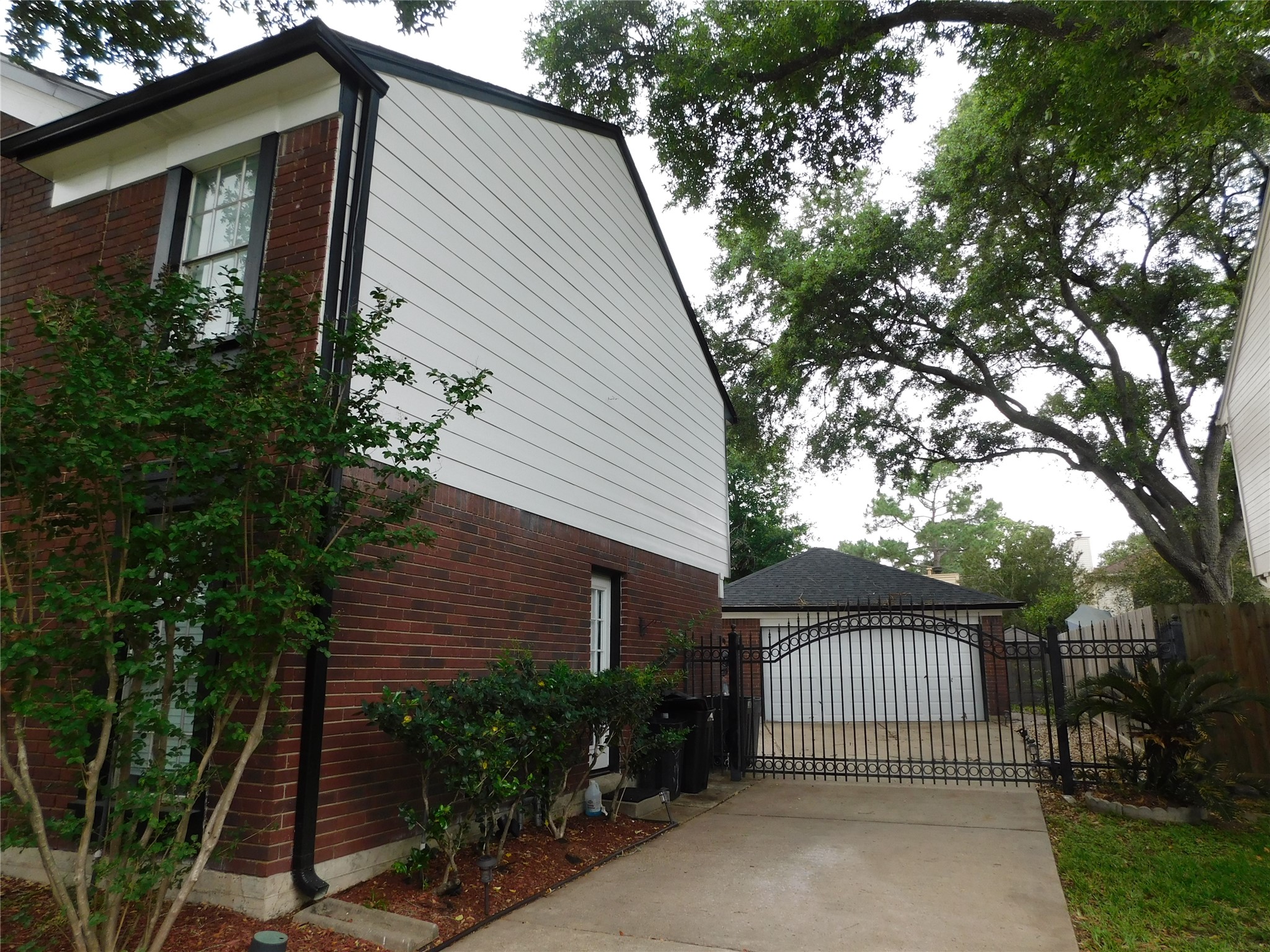 1118 Cheyenne Meadows Drive Property Photo 8