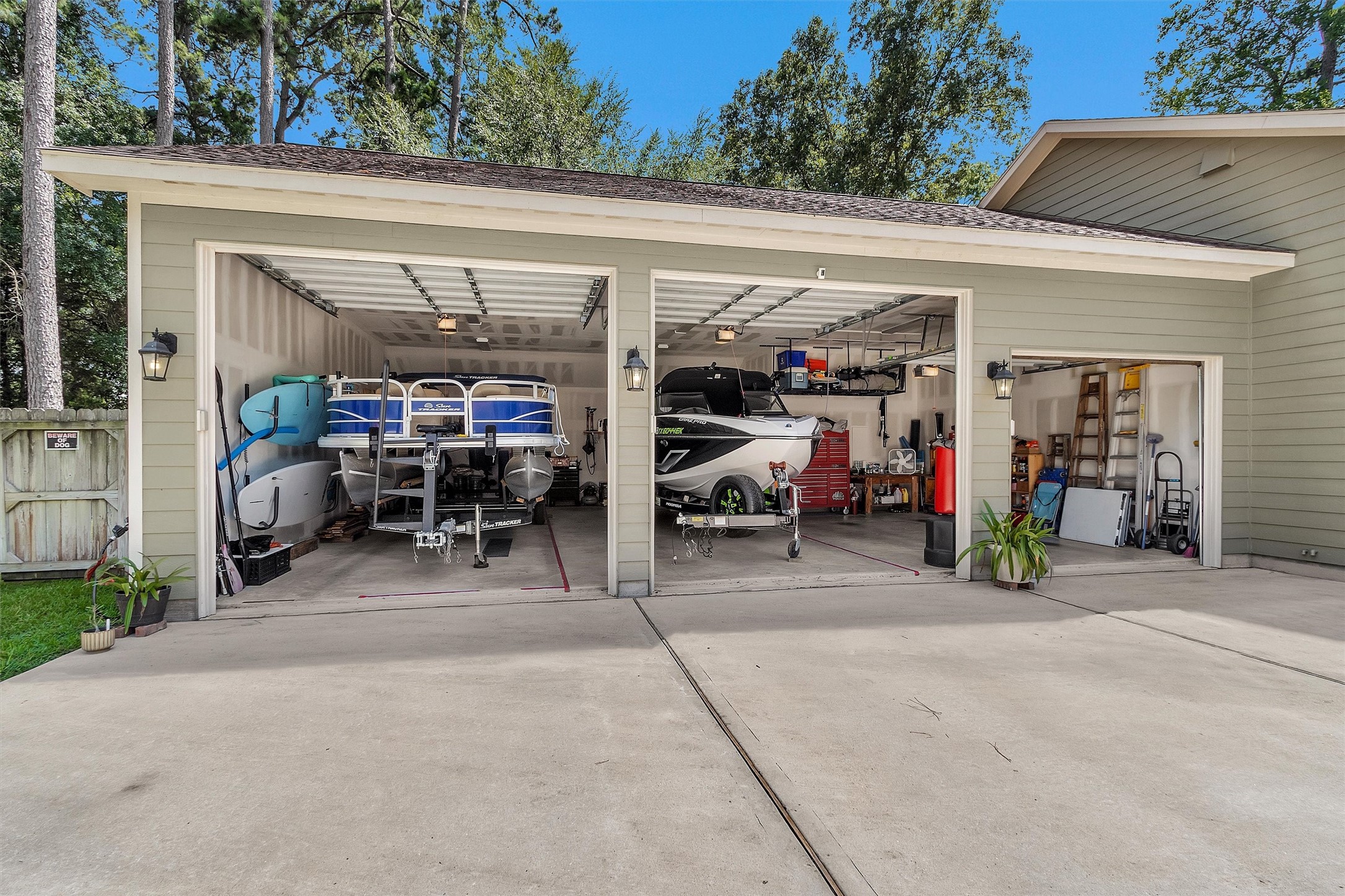 13957 Challenger Drive