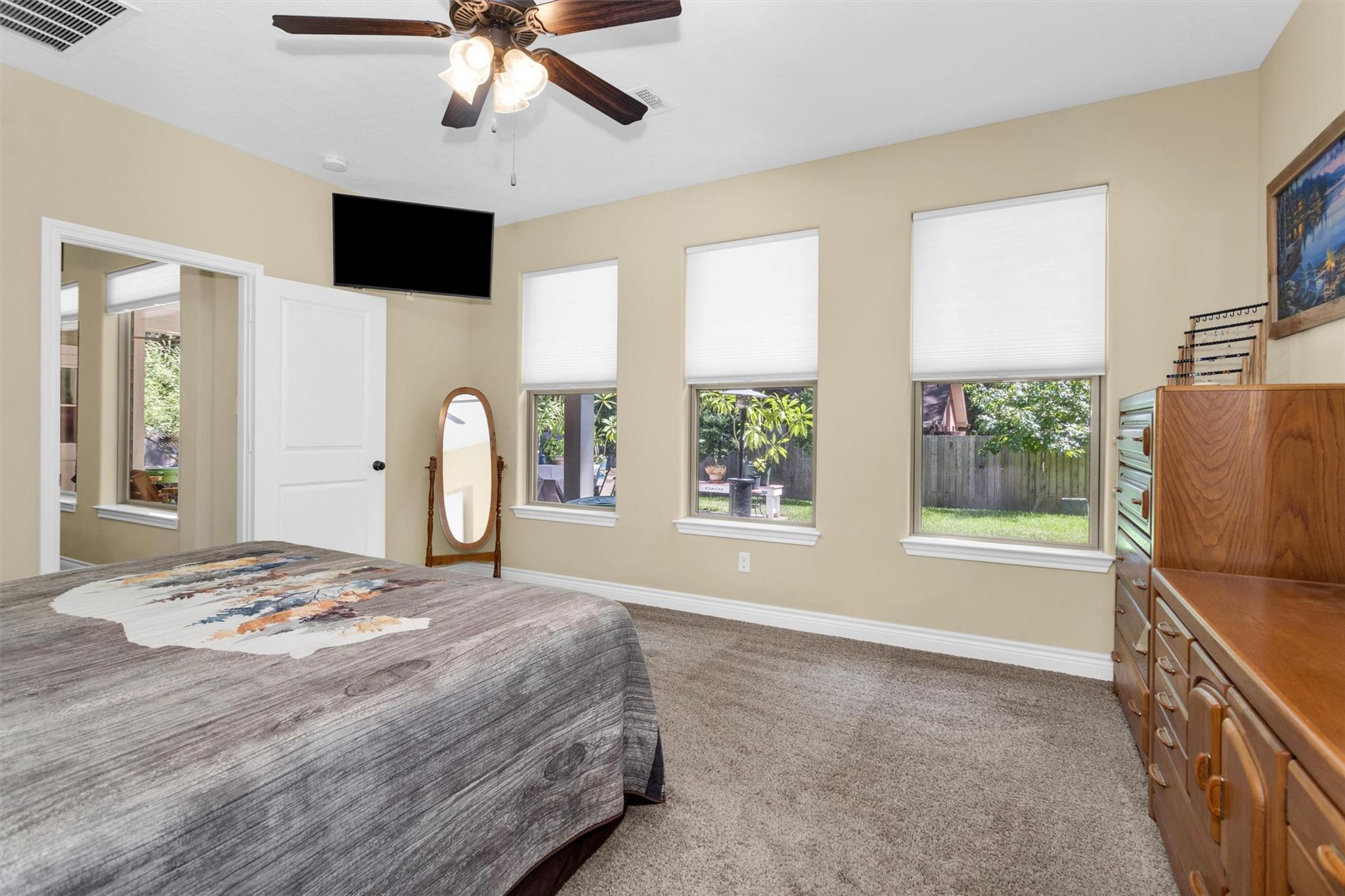 13957 Challenger Drive Property Photo 21