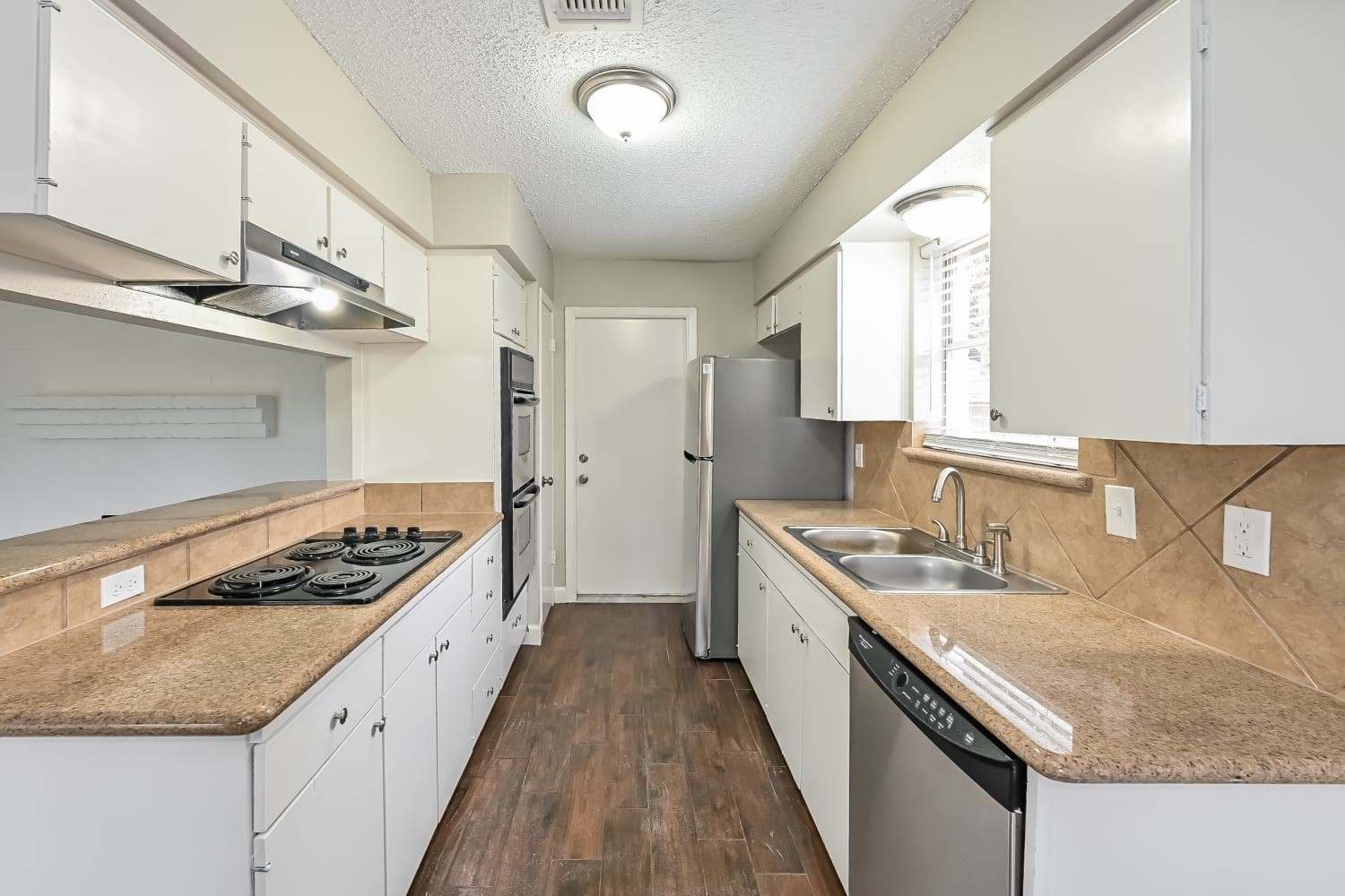 11122 Kirwin Lane Property Photo 8