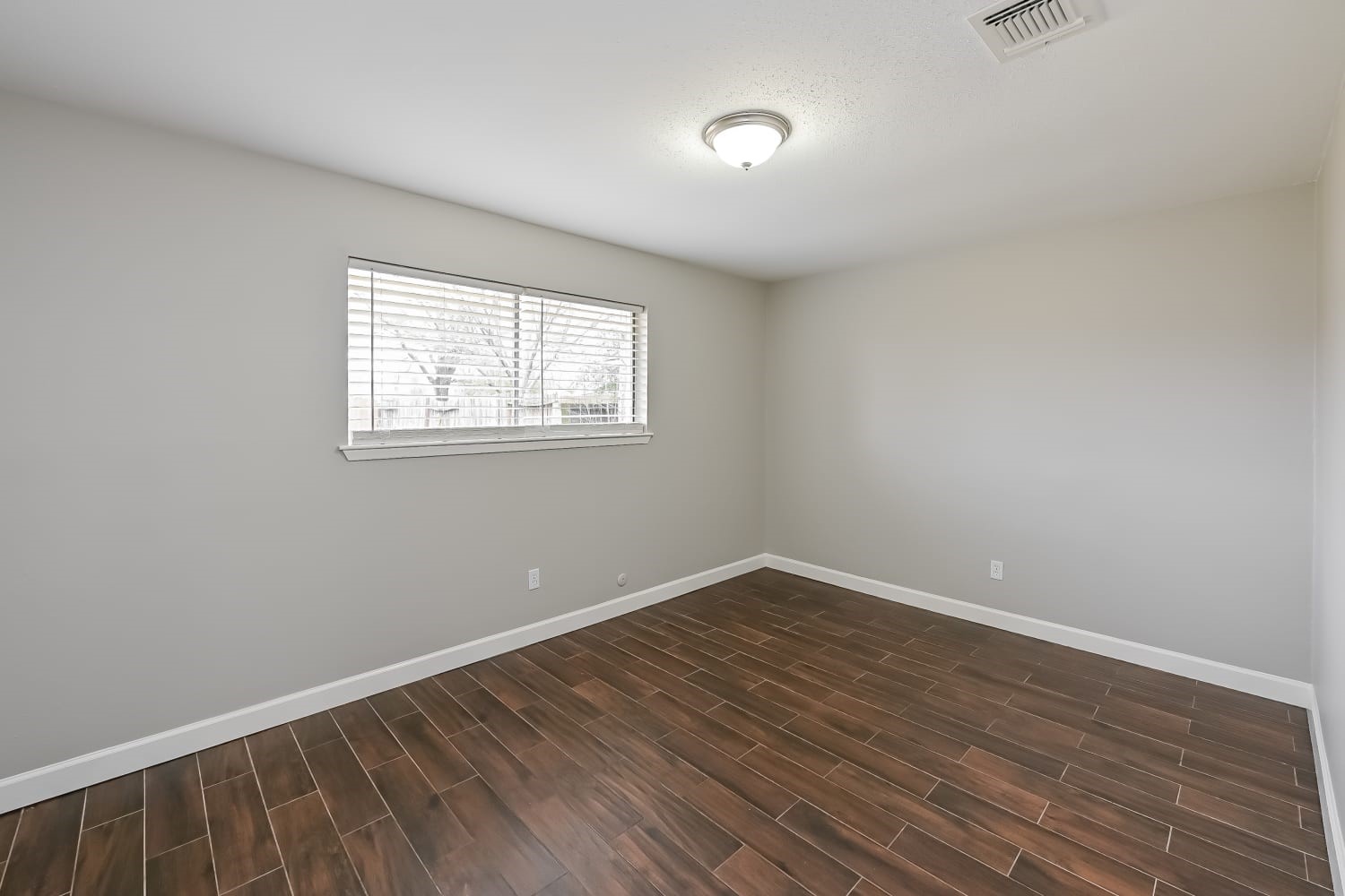 11122 Kirwin Lane Property Photo 11