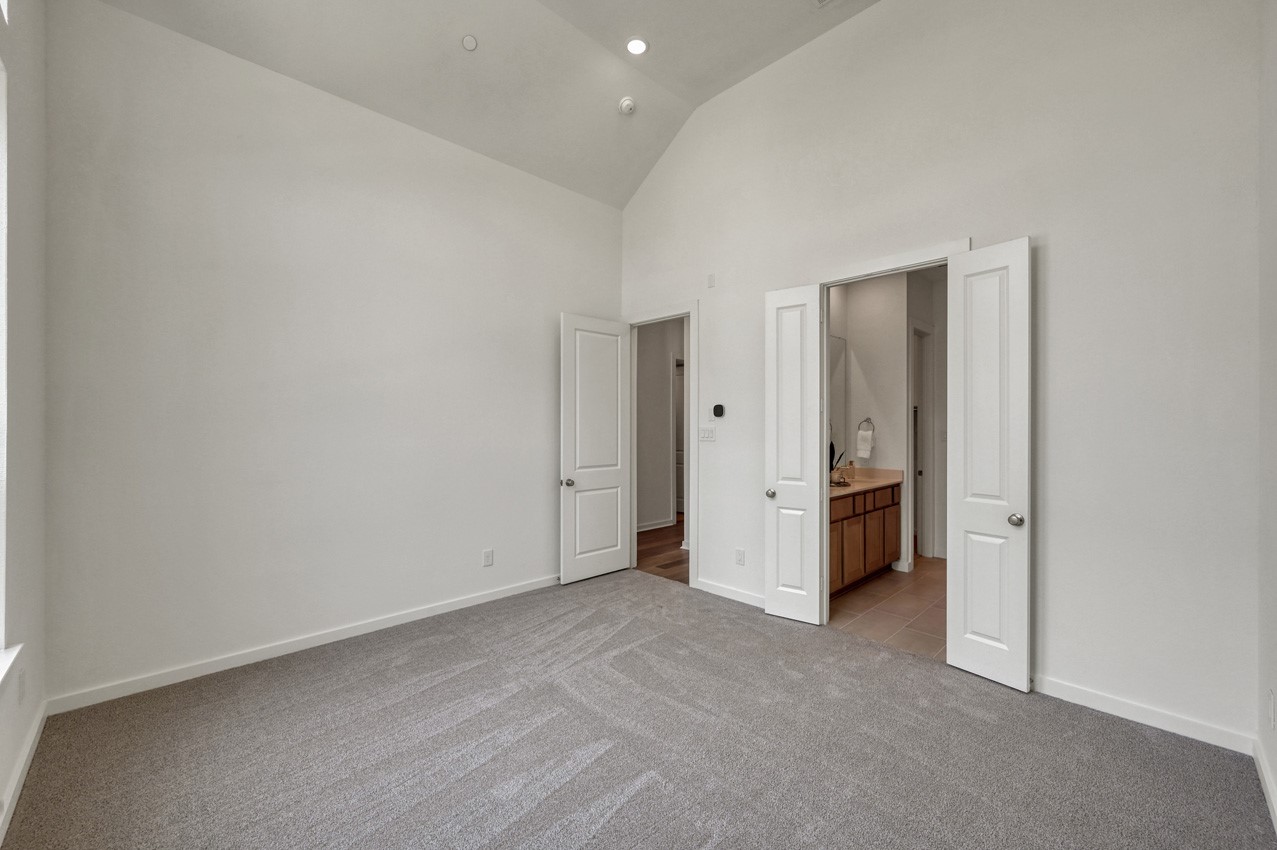 333 Fields Lane Property Photo 15