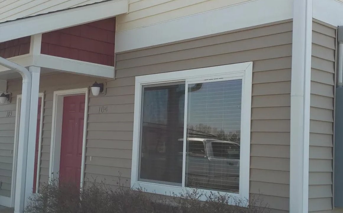 681 N 2872 E Property Photo 2