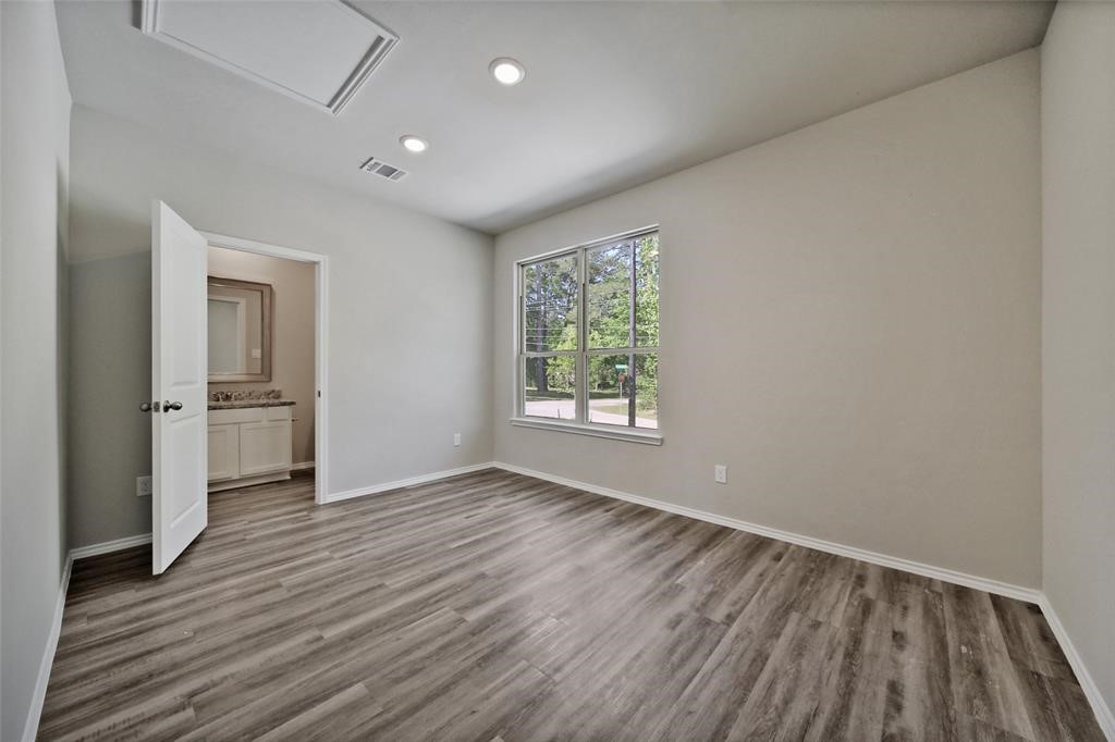 1307 St Lawrence River Rd Property Photo 3