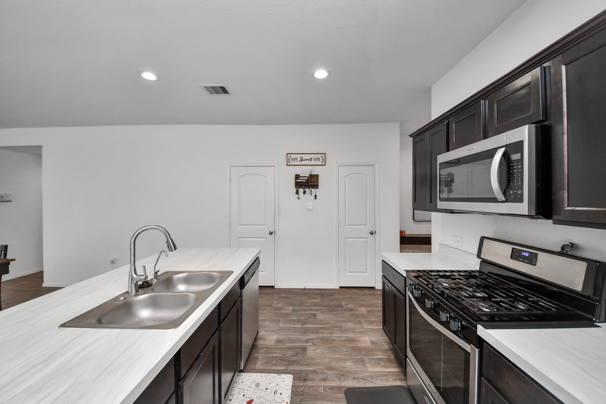 5318 Shady Olive Street Property Photo 16