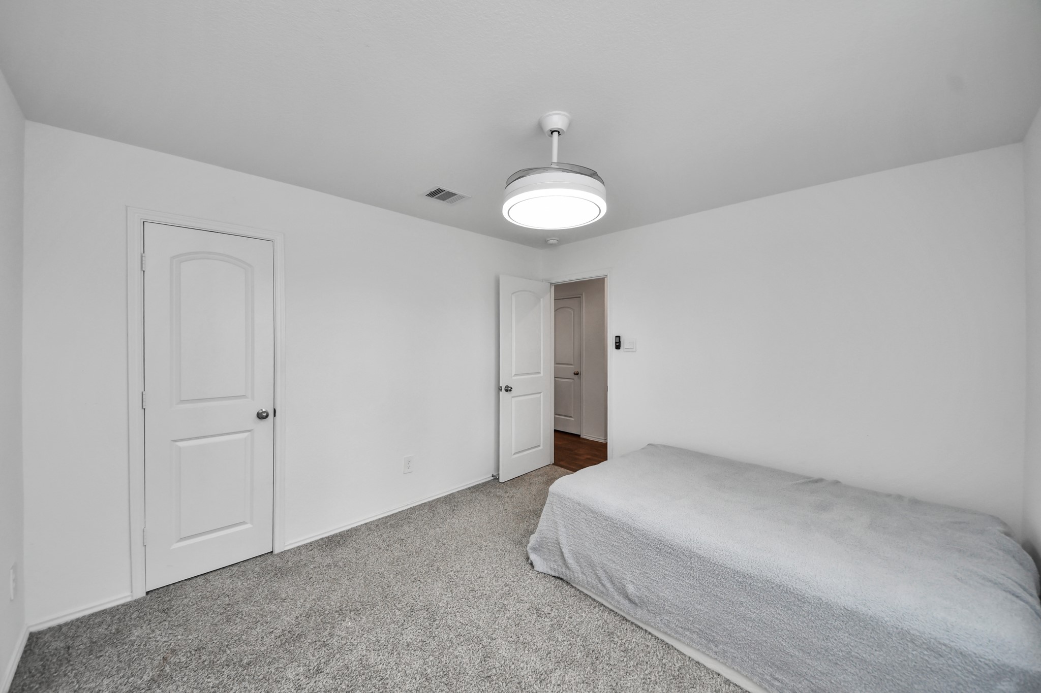 5318 Shady Olive Street Property Photo 20