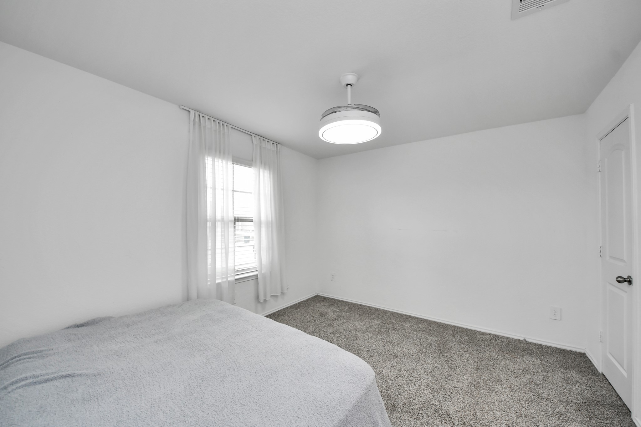 5318 Shady Olive Street Property Photo 21