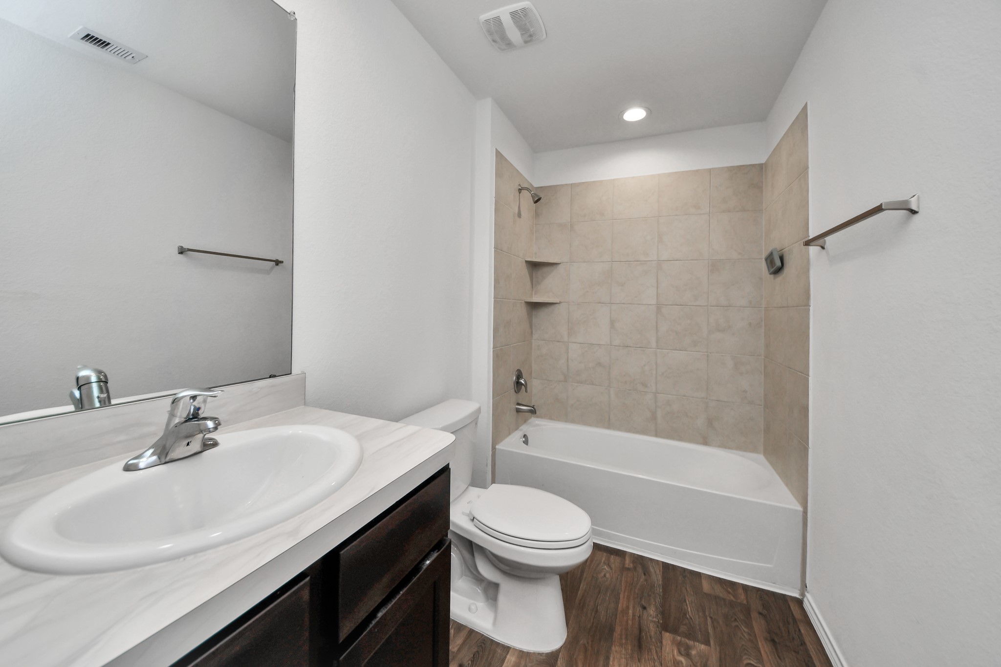 5318 Shady Olive Street Property Photo 27