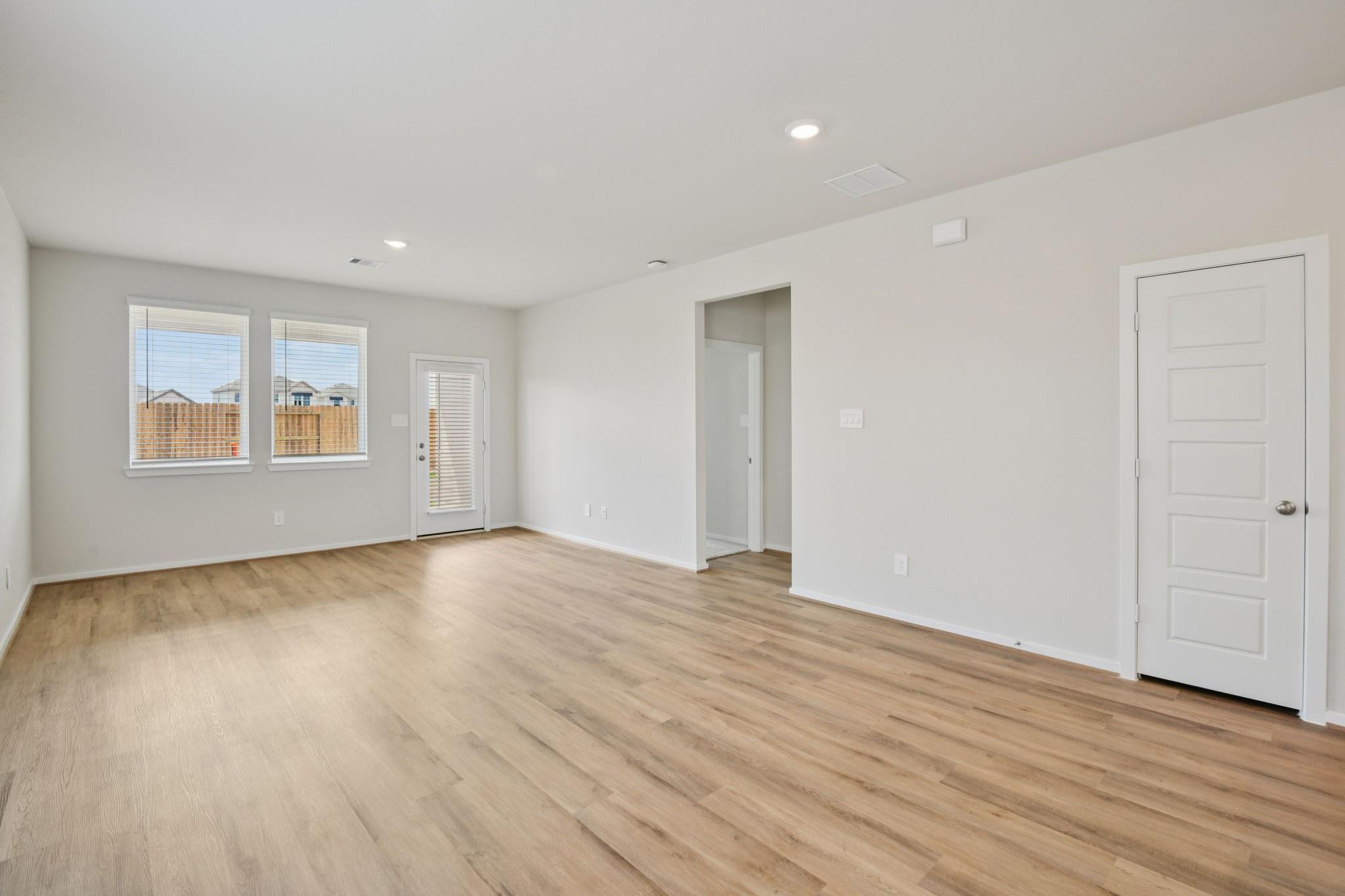 11410 Zenyatta Lane Property Photo 4