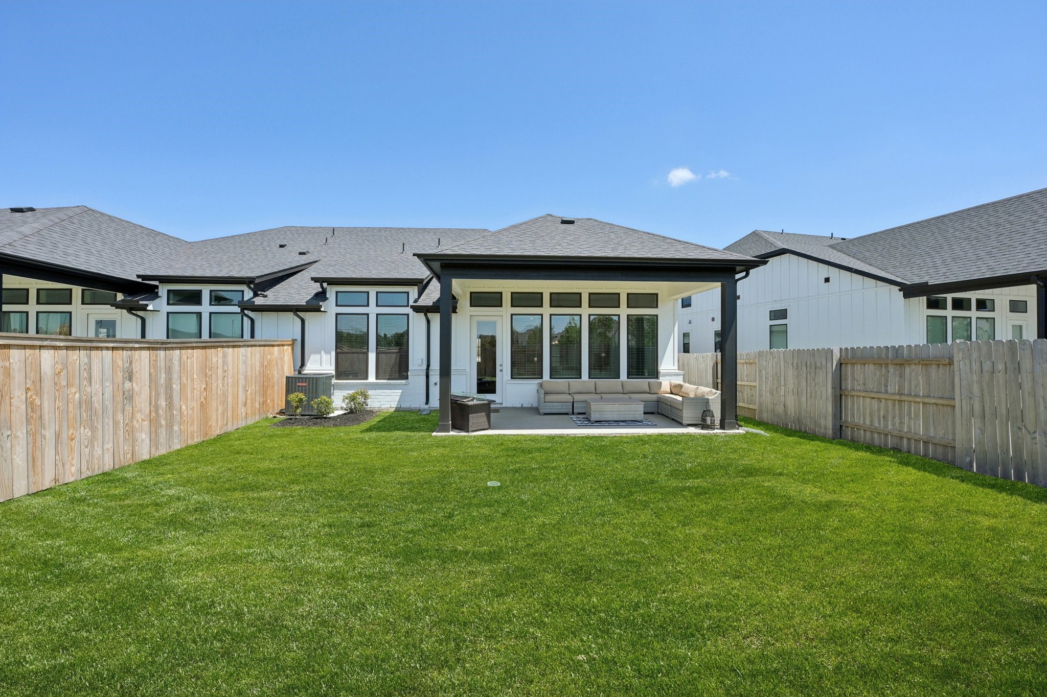 7611 Leaping Stag Lane Property Photo 6