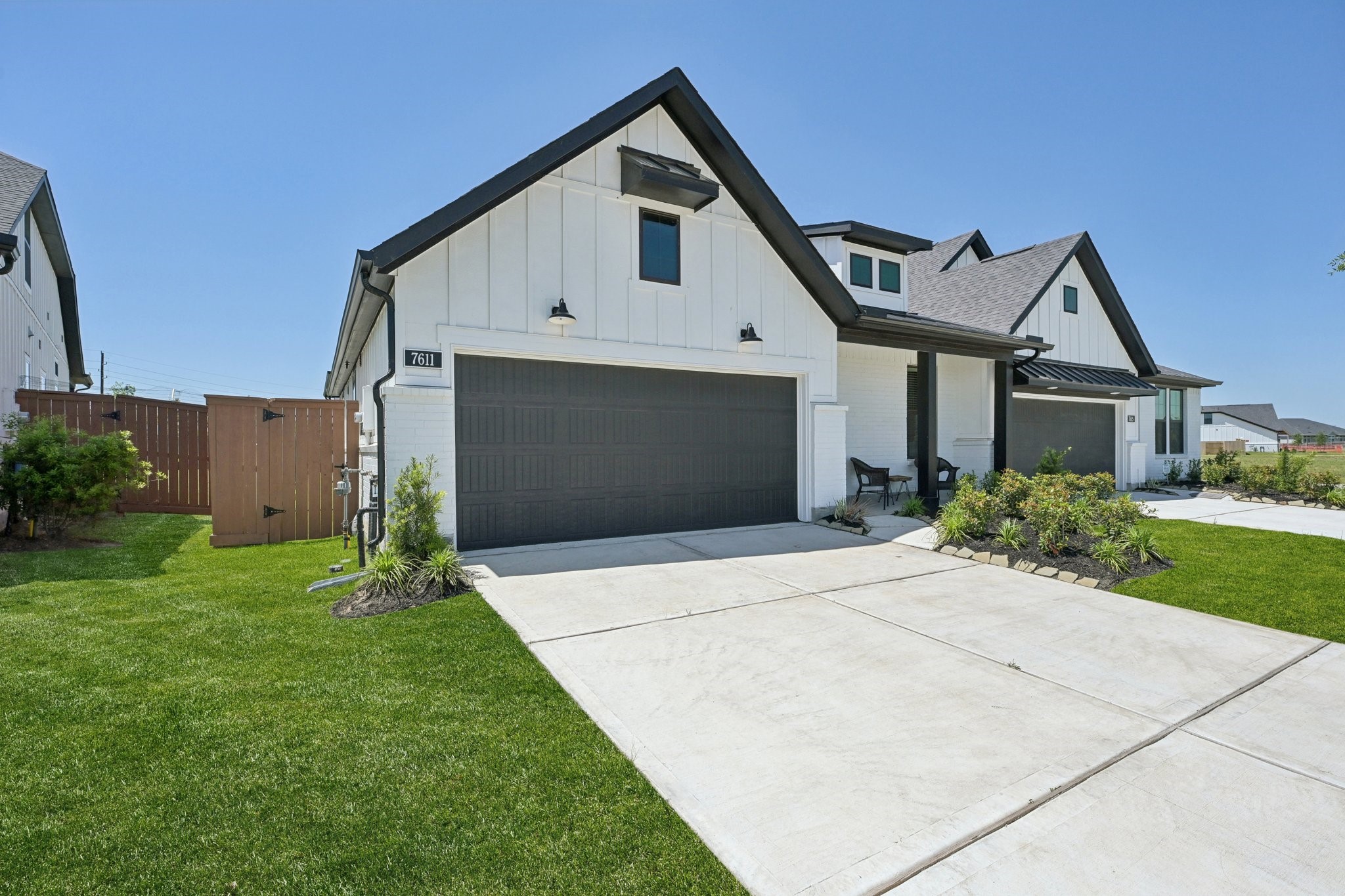 7611 Leaping Stag Lane Property Photo 9