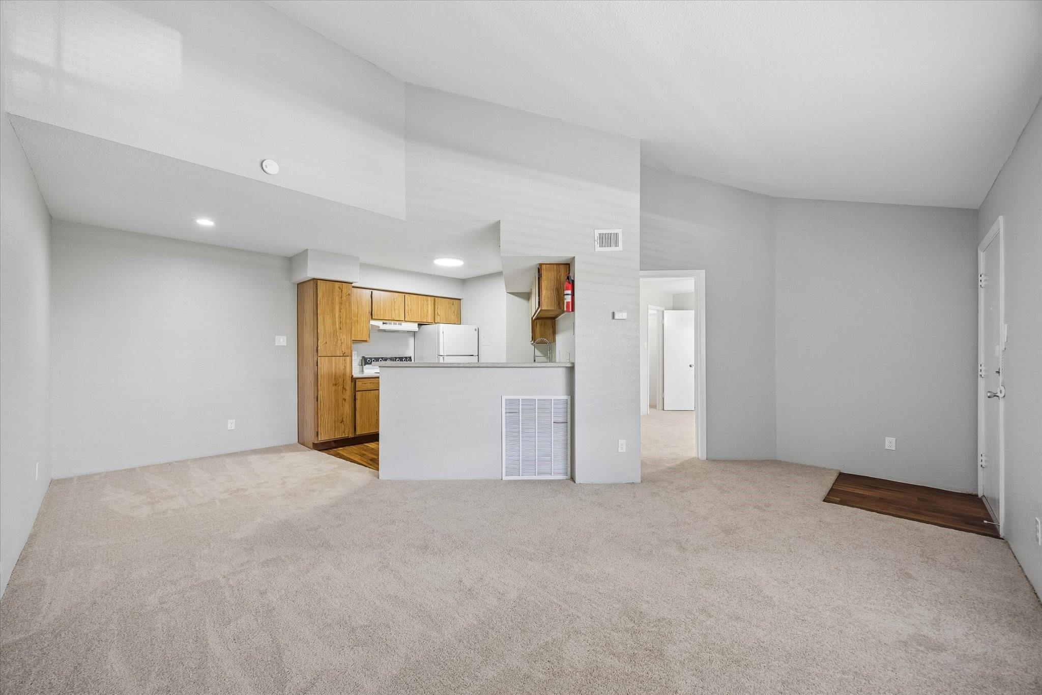 1660 W T C Jester Boulevard 106 Property Photo 3