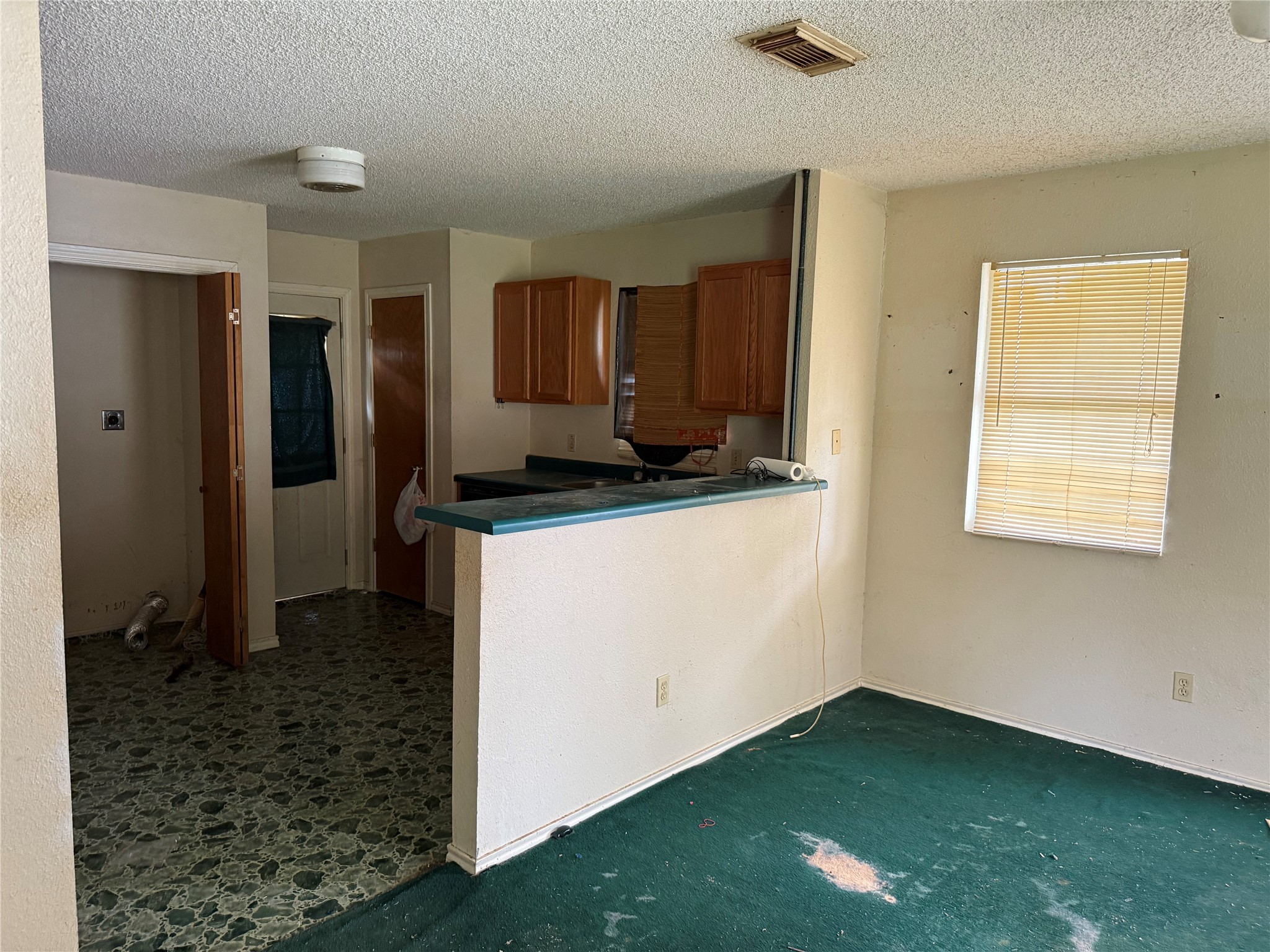304 Moutray Avenue Property Photo 4