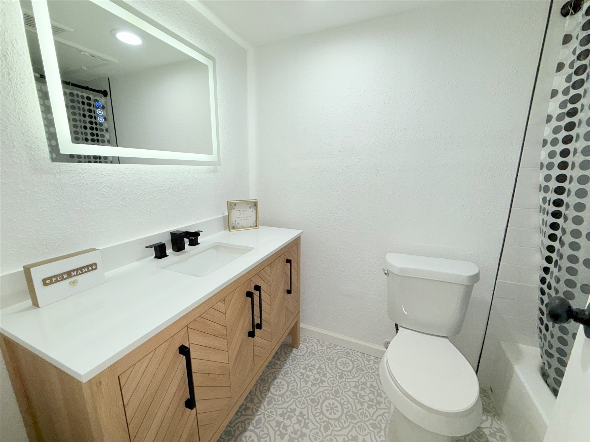 9090 S Braeswood Boulevard 115 Property Photo 12