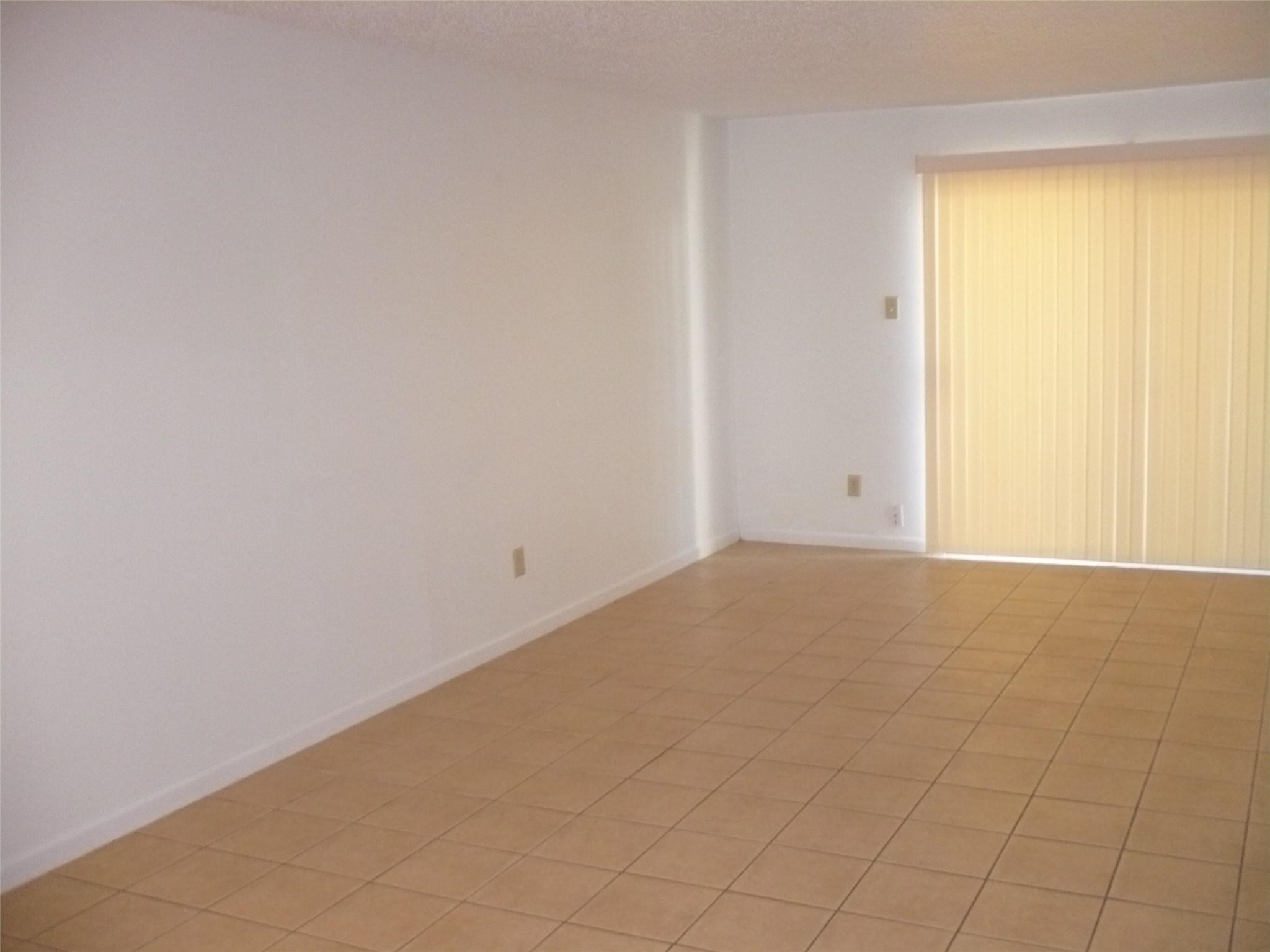 2818 S Bartell Drive 8 Property Photo 5